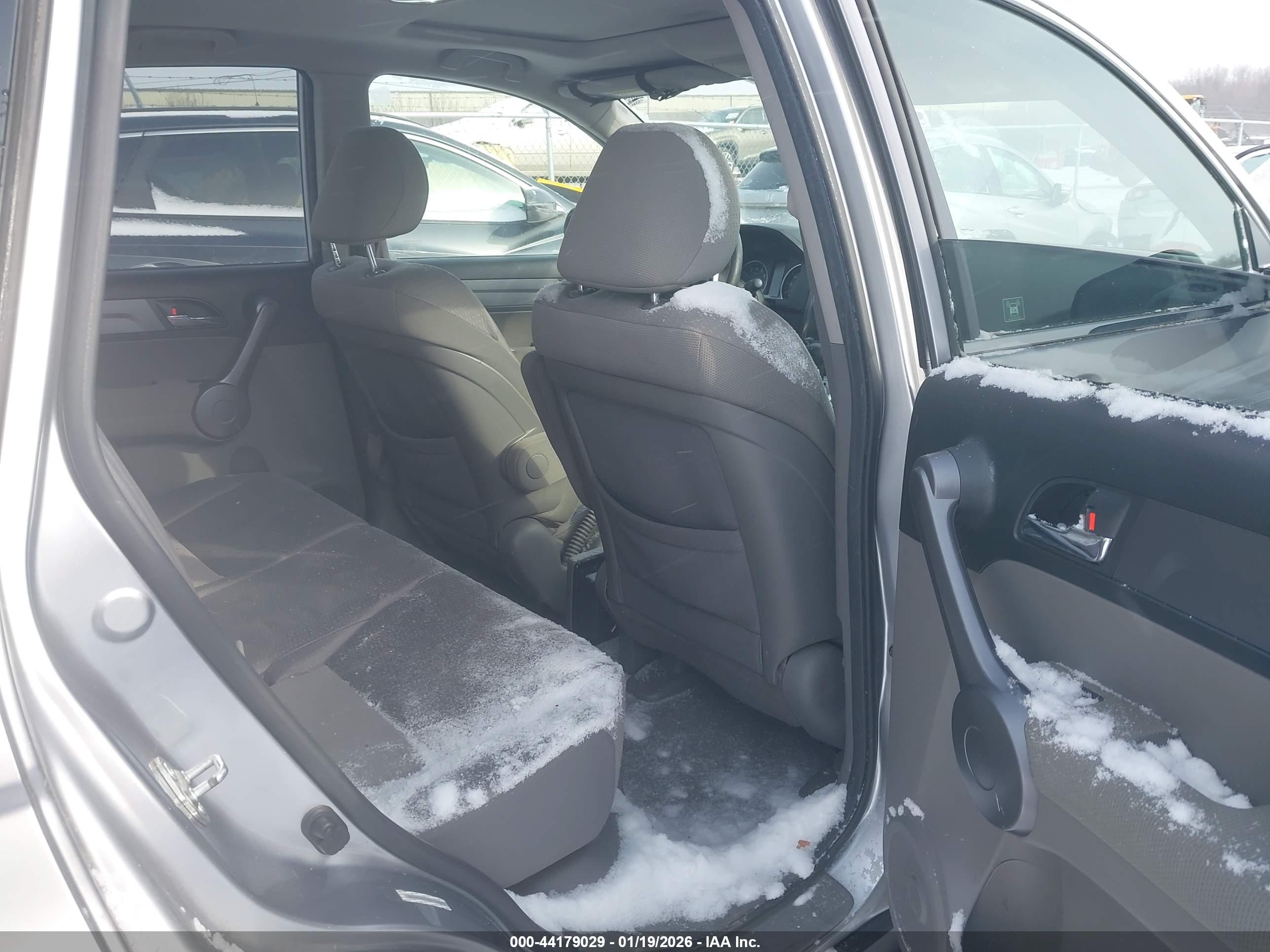 HONDA CR-V image 8