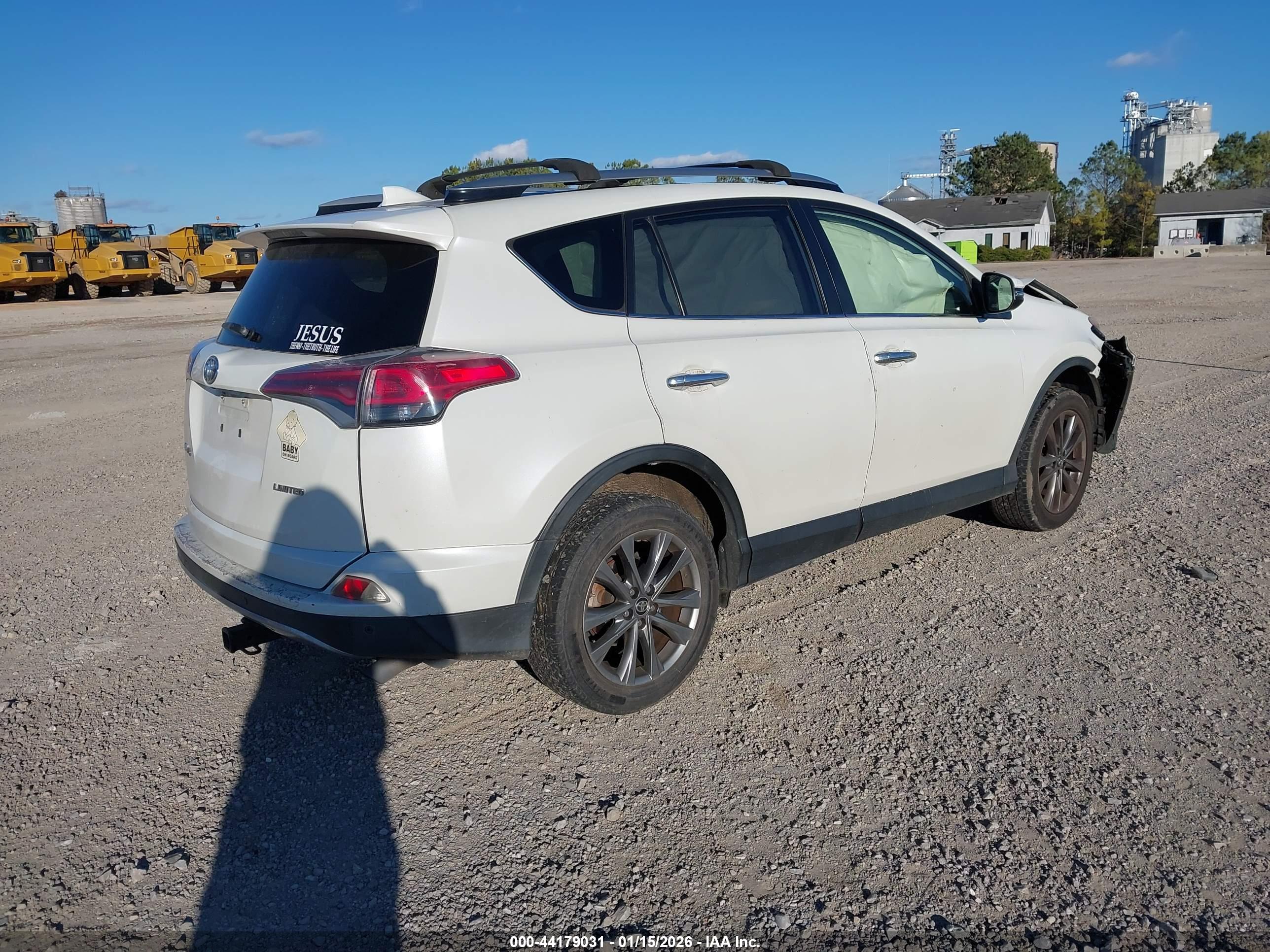 TOYOTA RAV4 image 4