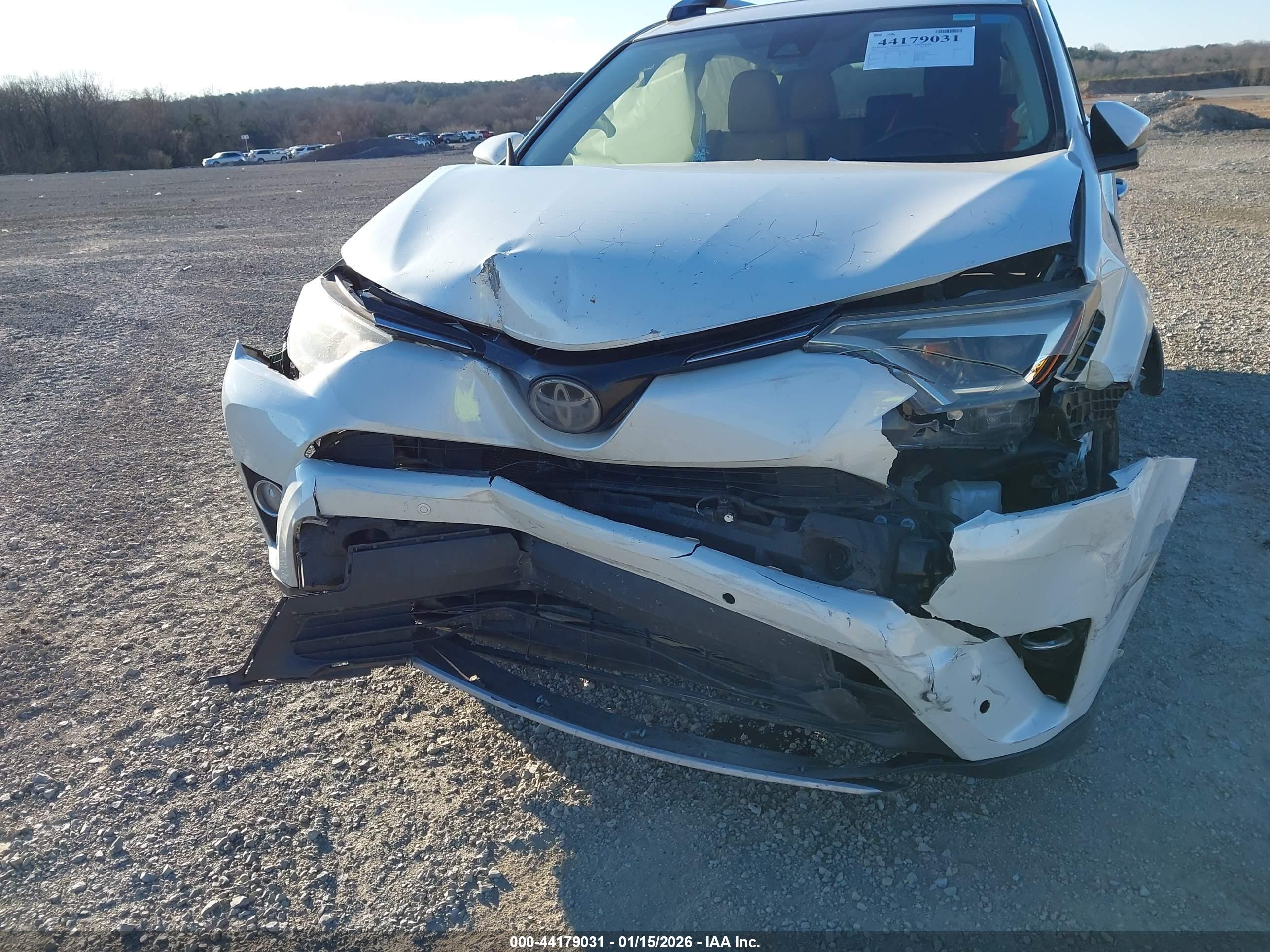 TOYOTA RAV4 image 6