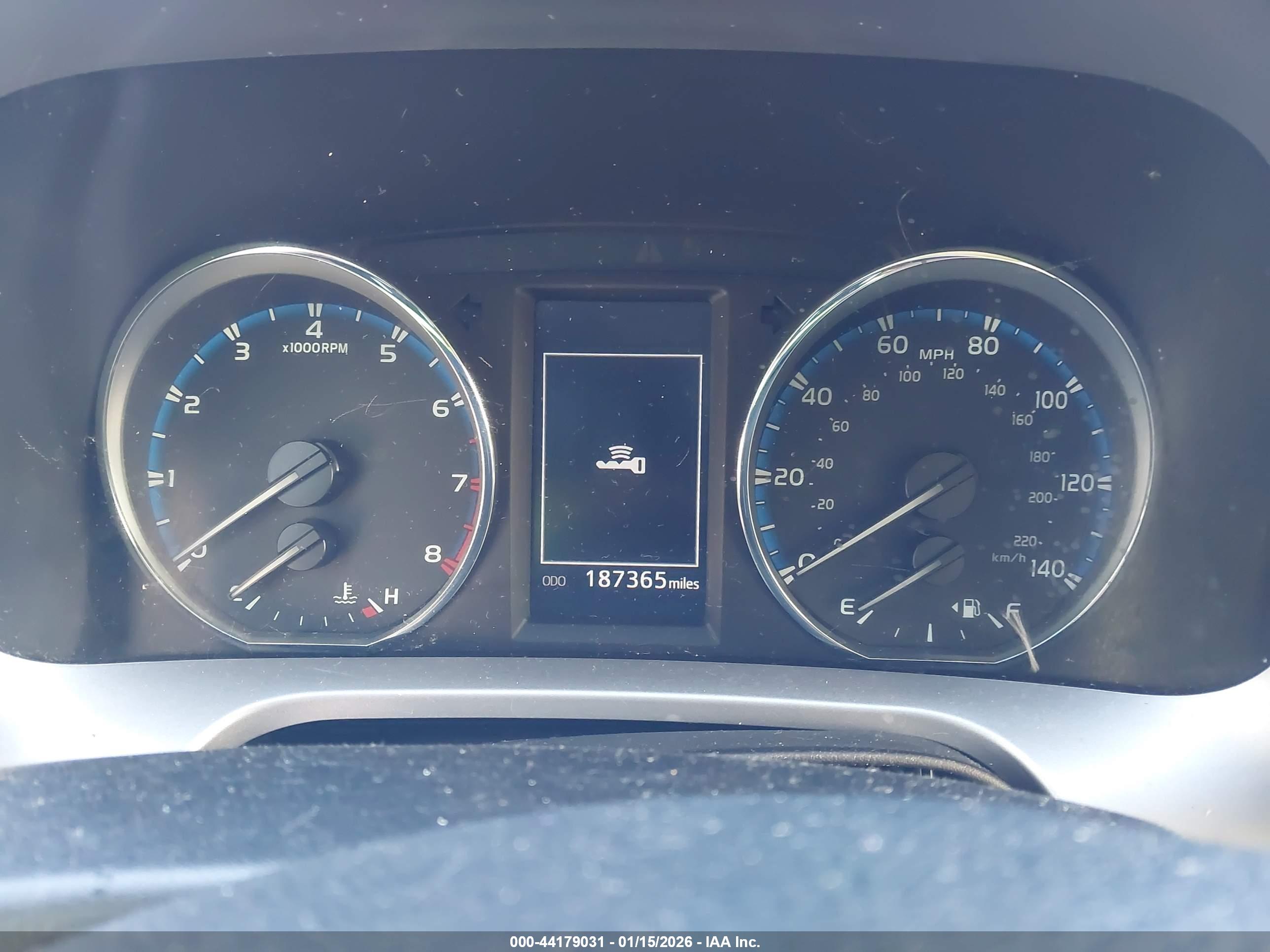 TOYOTA RAV4 image 7