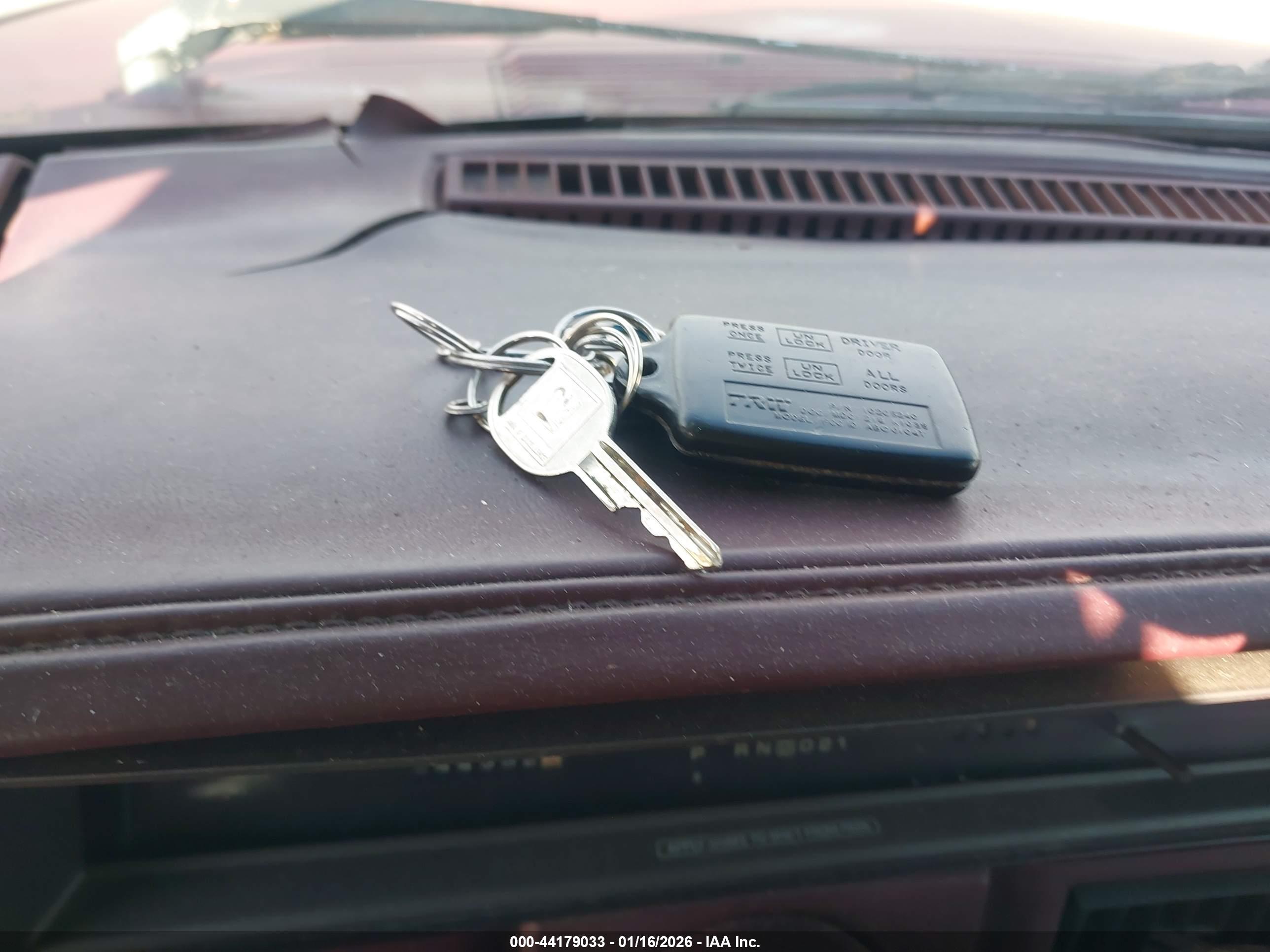 OLDSMOBILE CIERA image 11