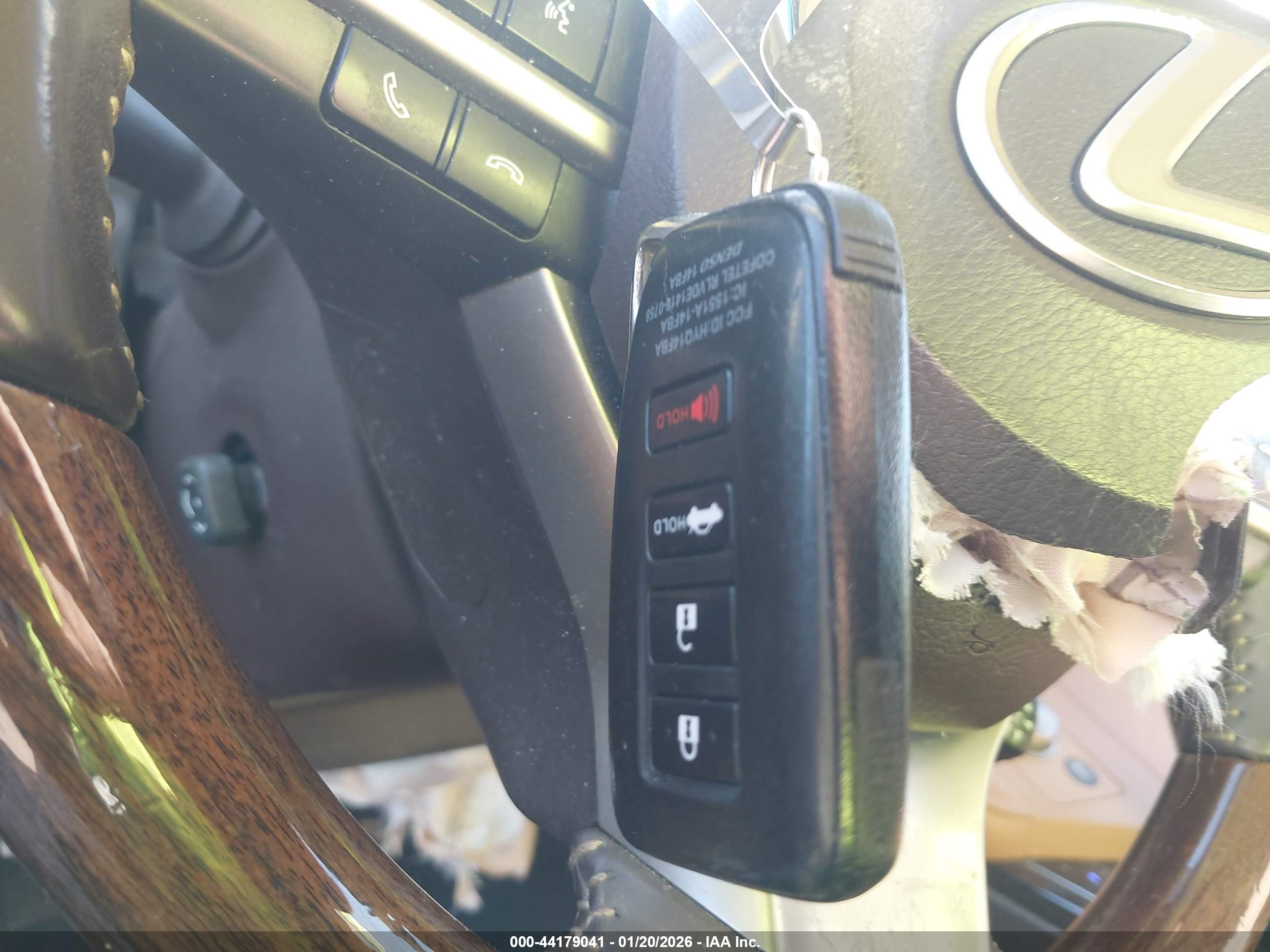 LEXUS ES image 11