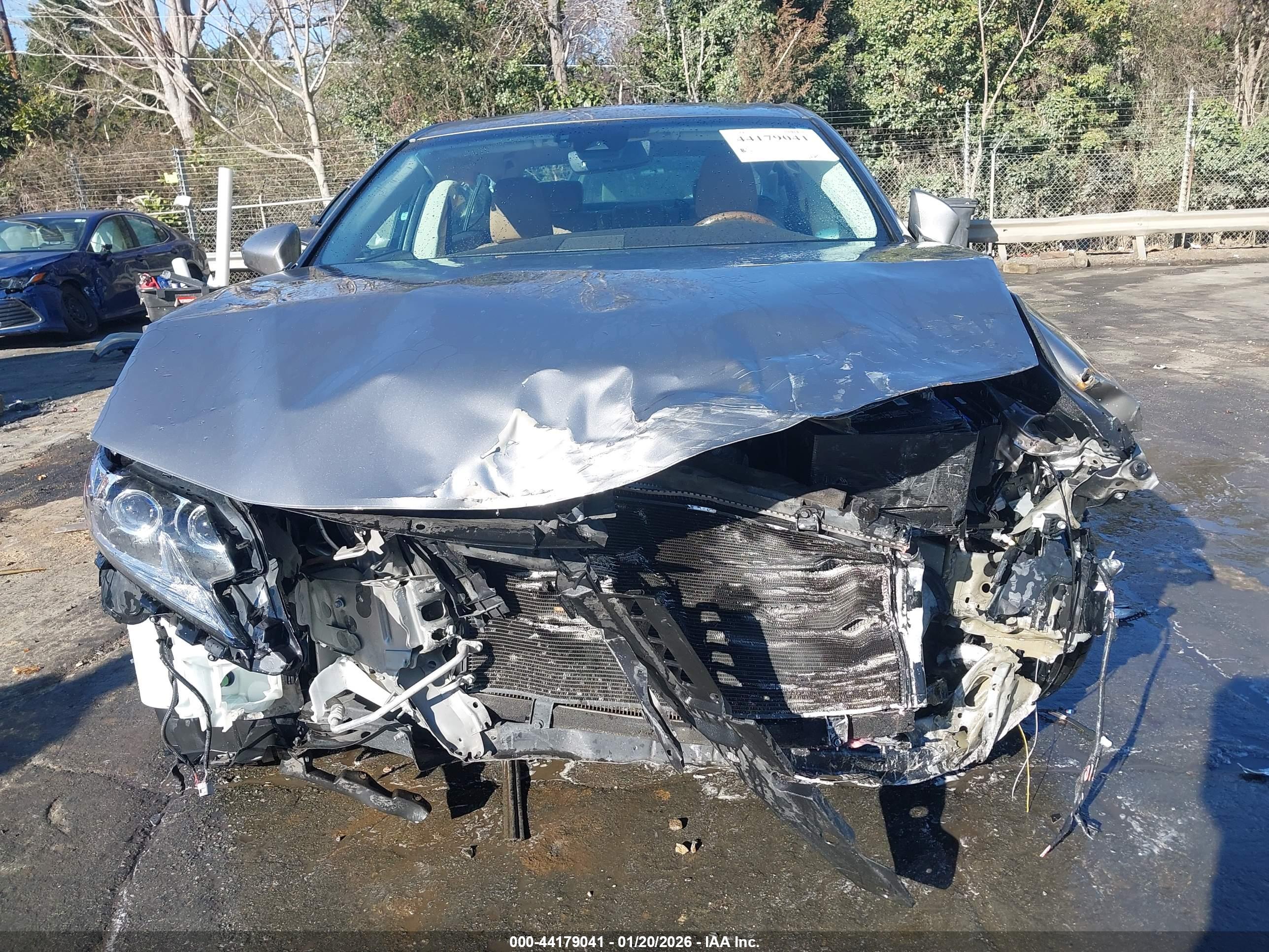 LEXUS ES image 6