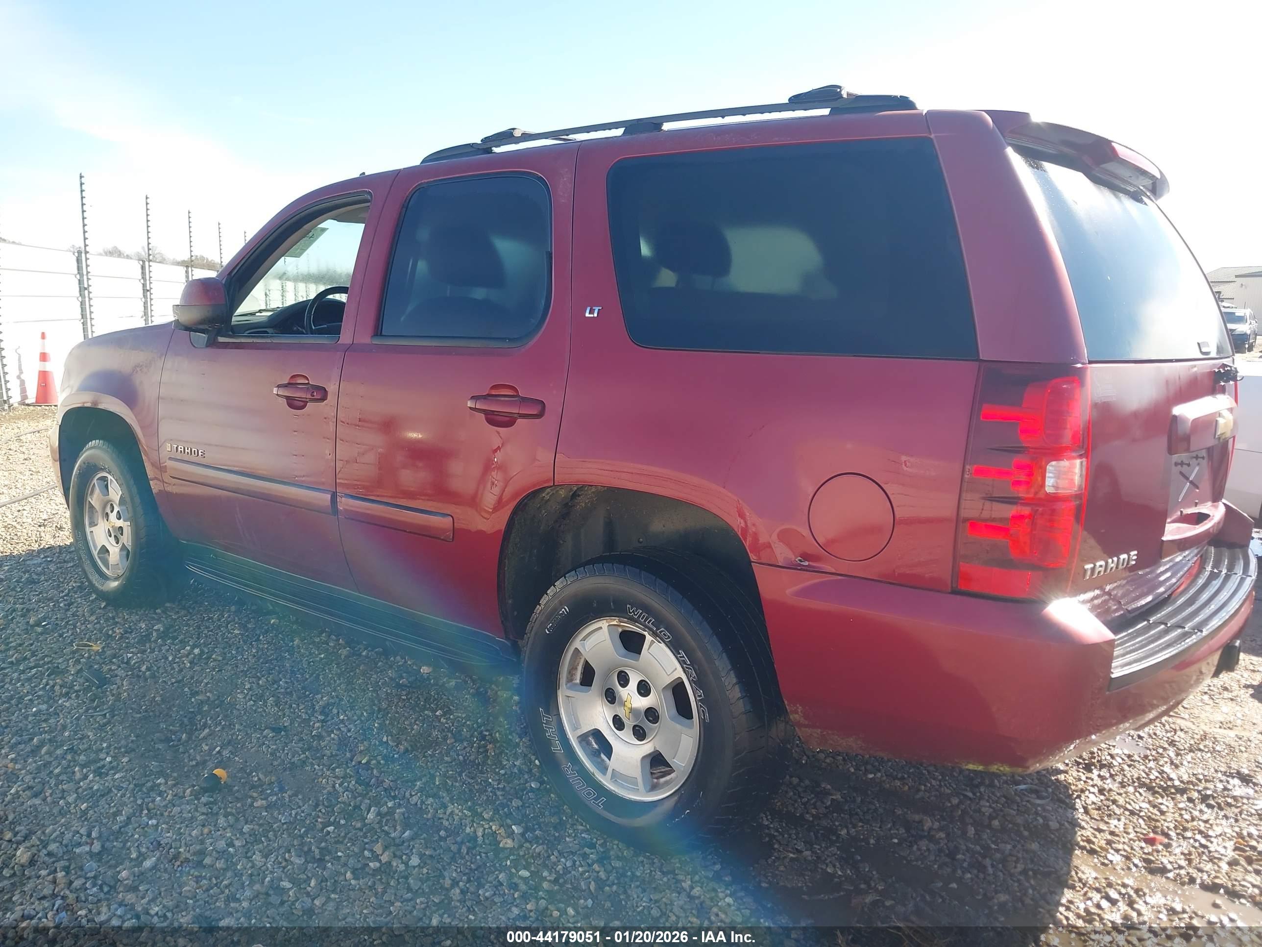CHEVROLET TAHOE image 3