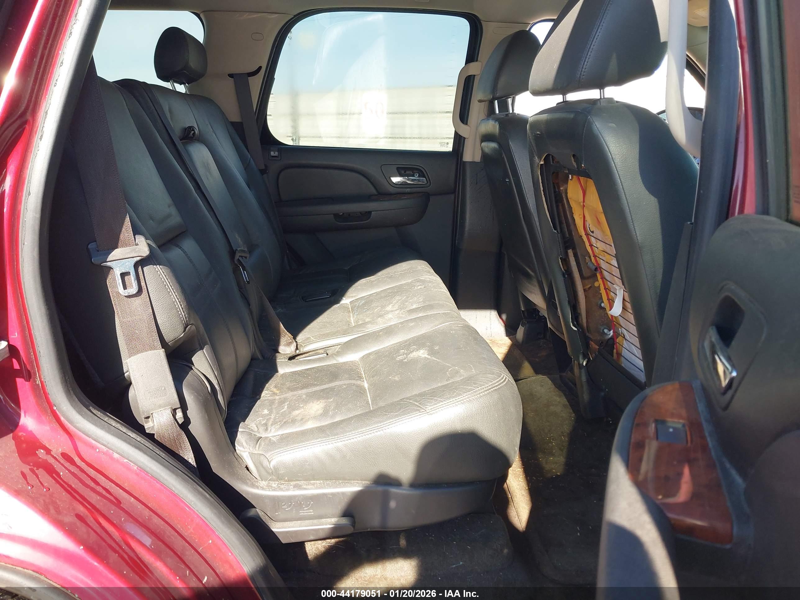 CHEVROLET TAHOE image 8