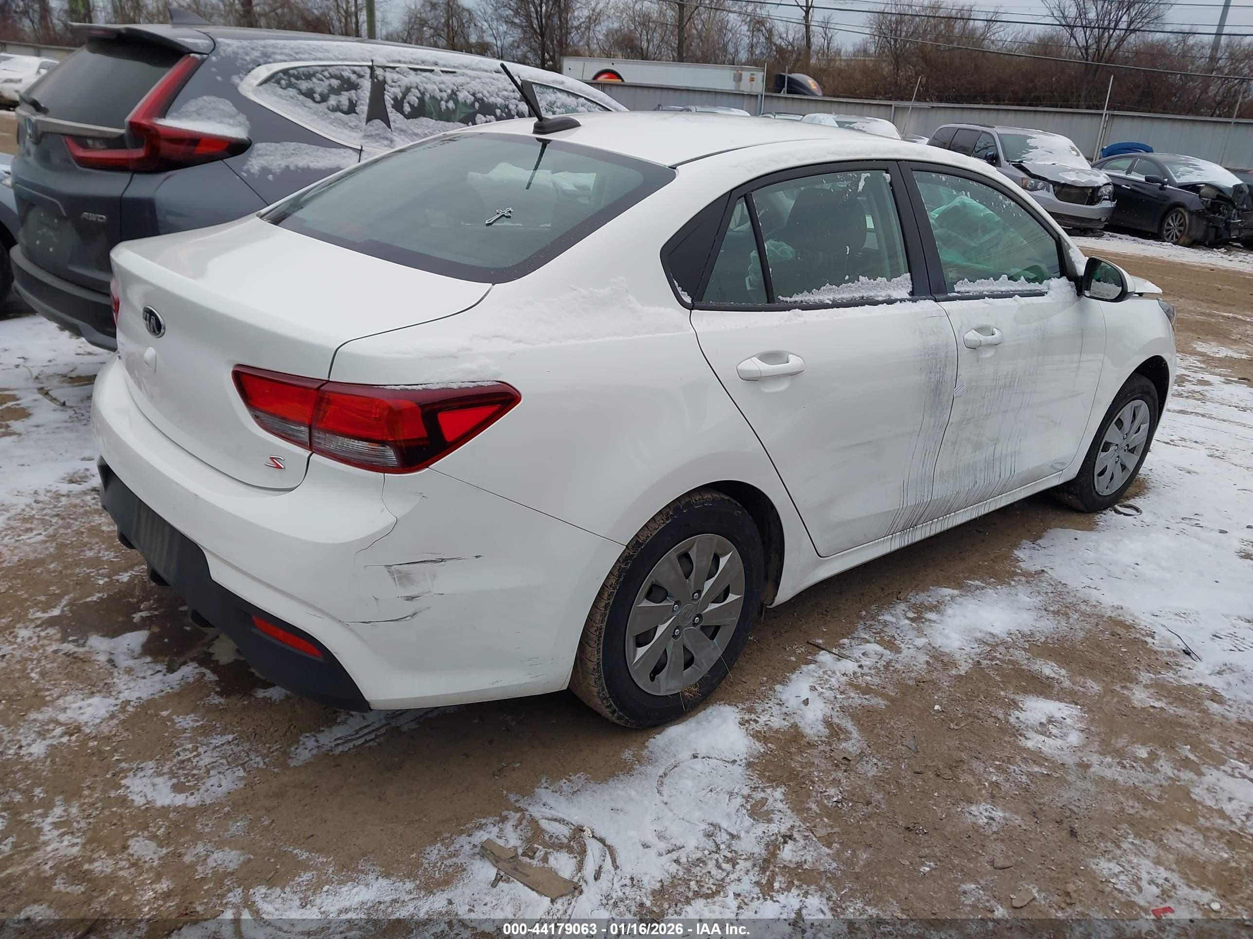 KIA RIO image 4