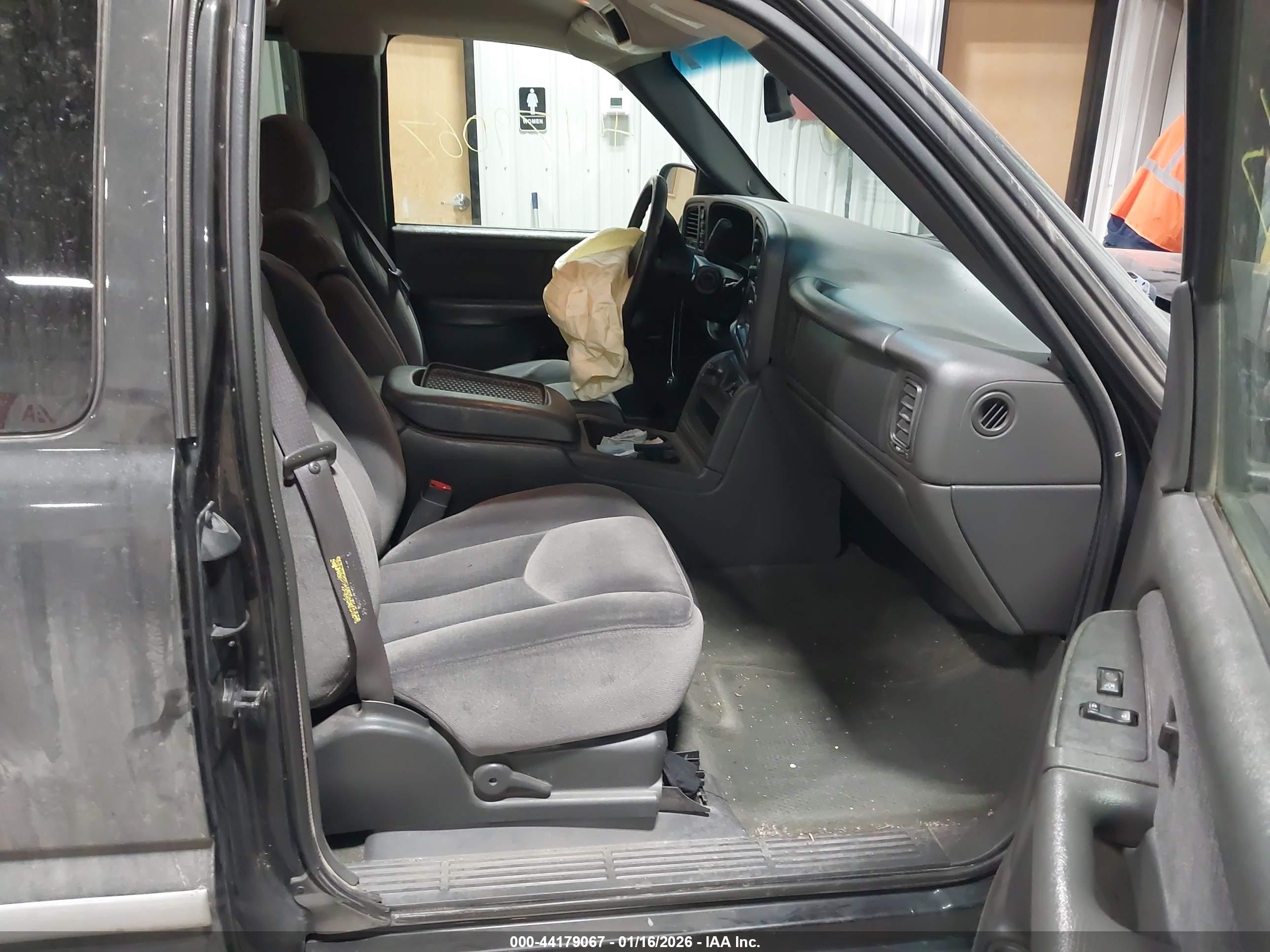 GMC SIERRA image 5