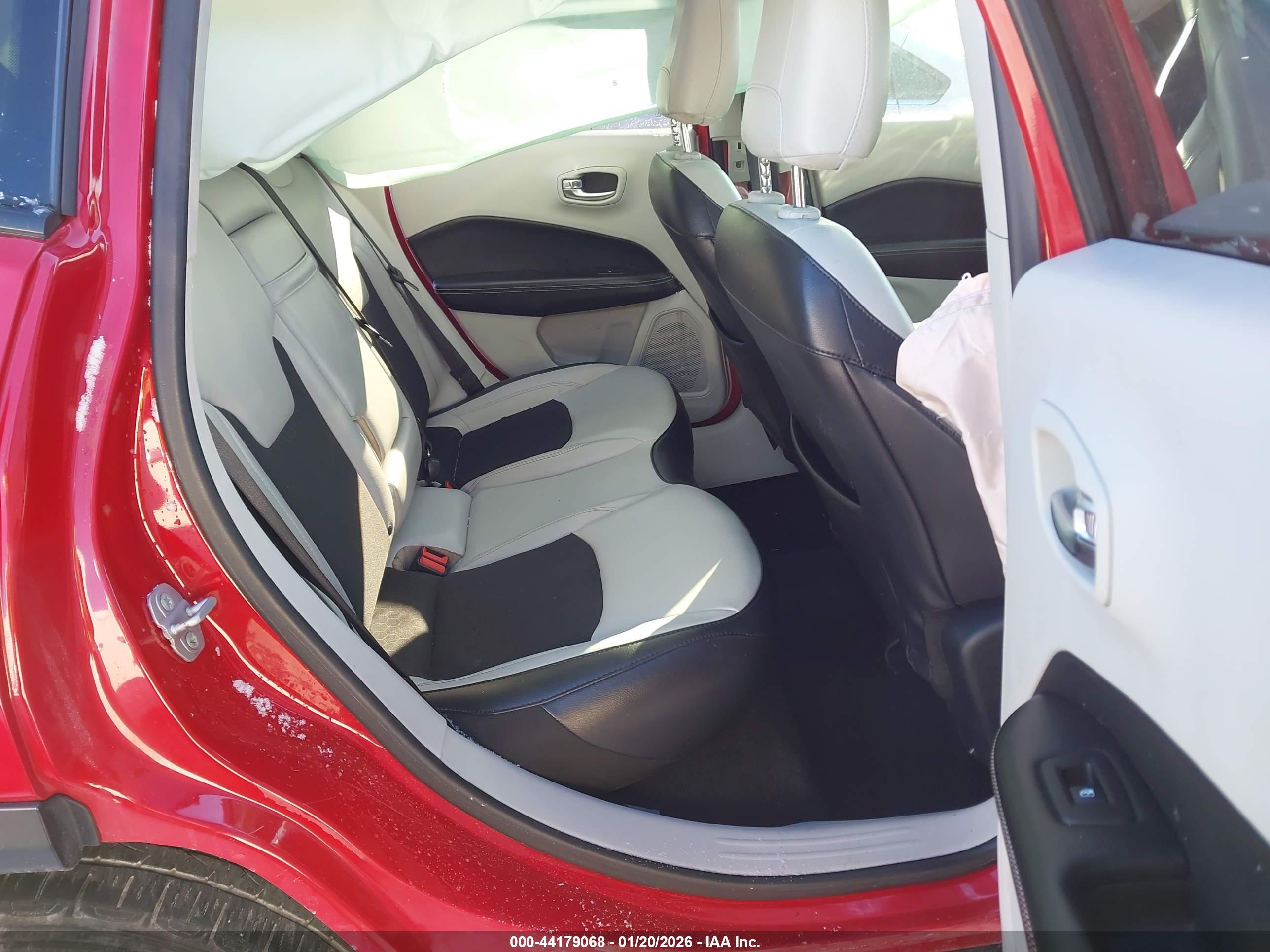 JEEP COMPASS image 8