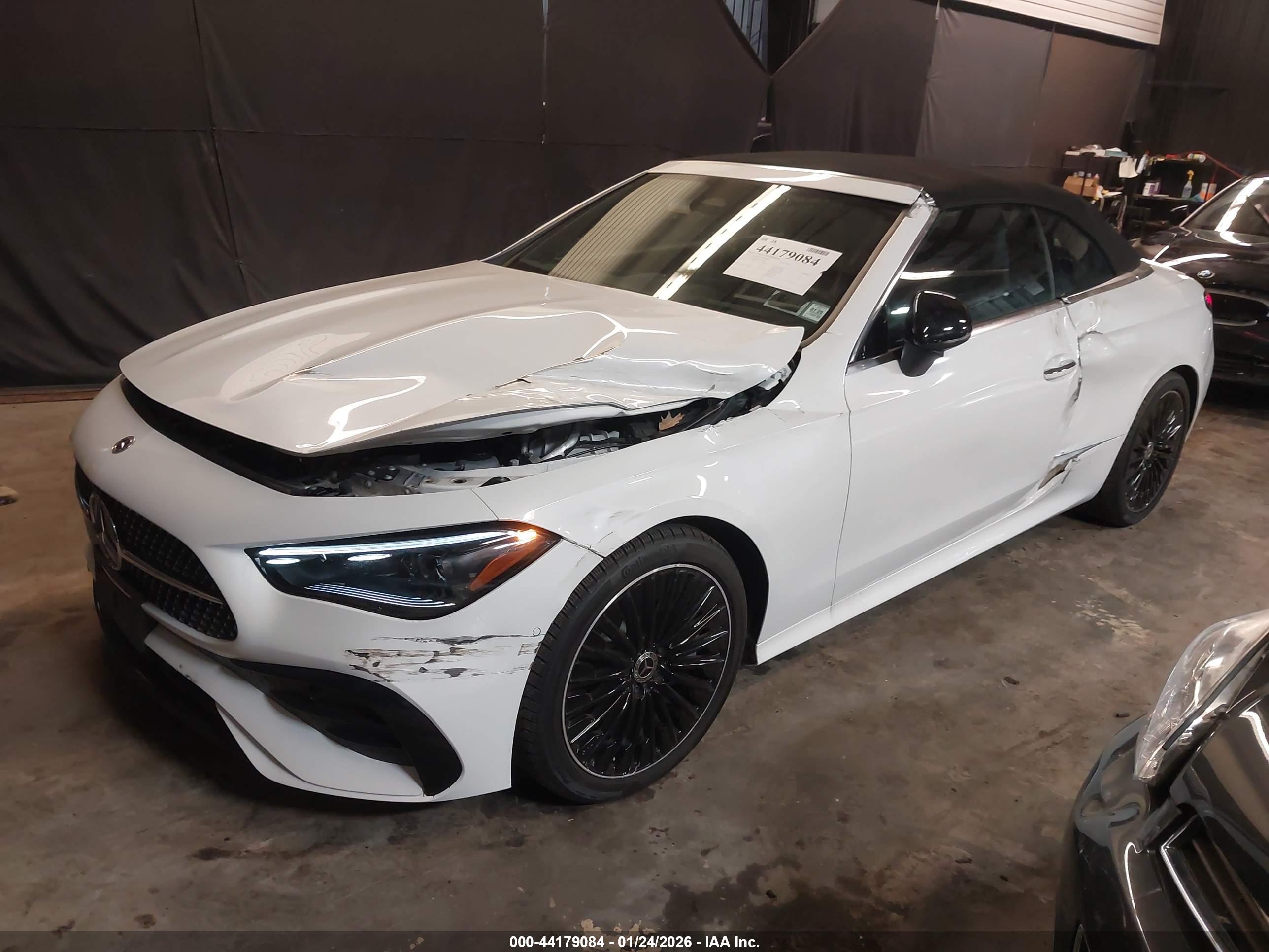 MERCEDES-BENZ CLE image 2