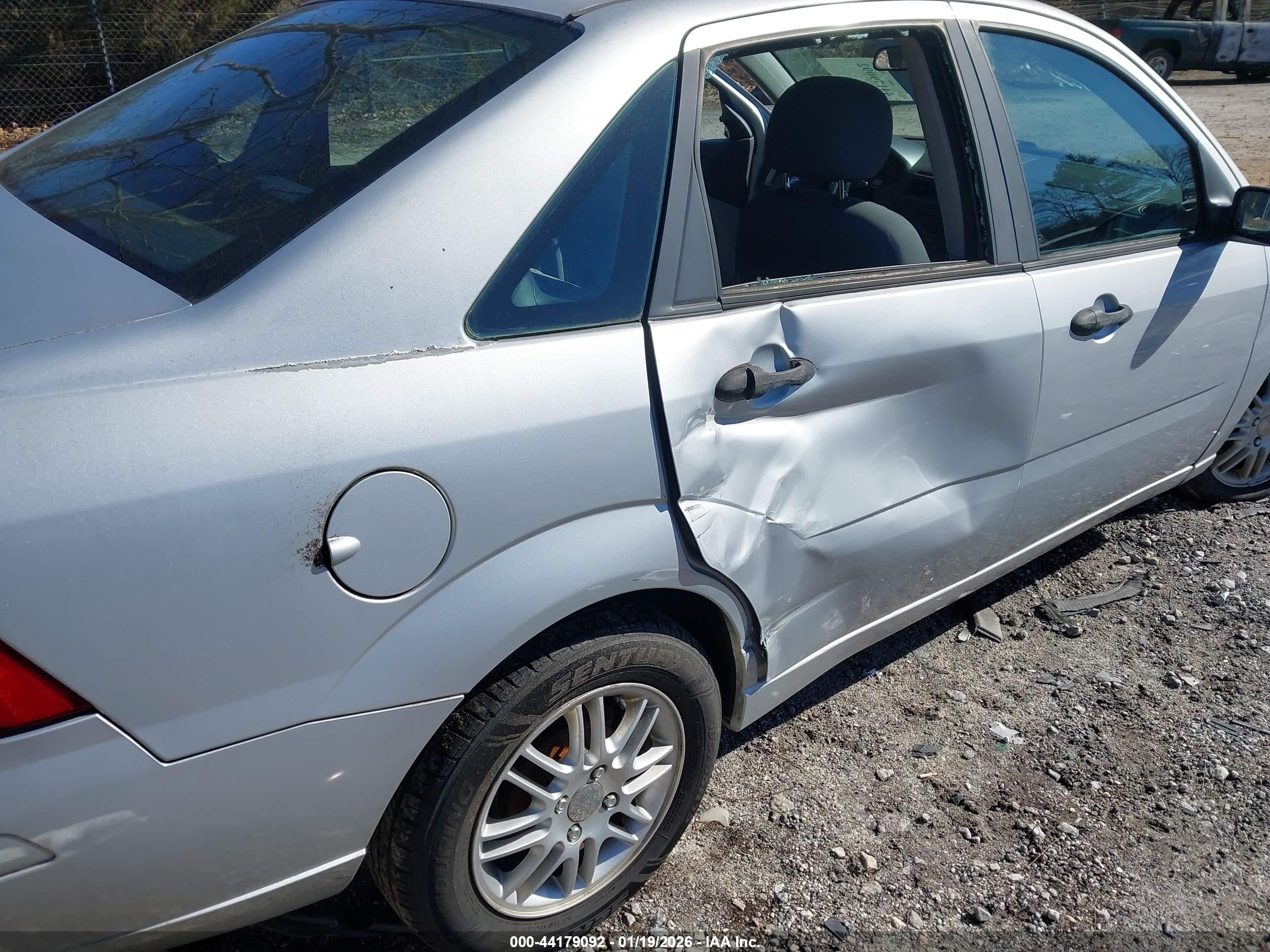 FORD FOCUS image 6