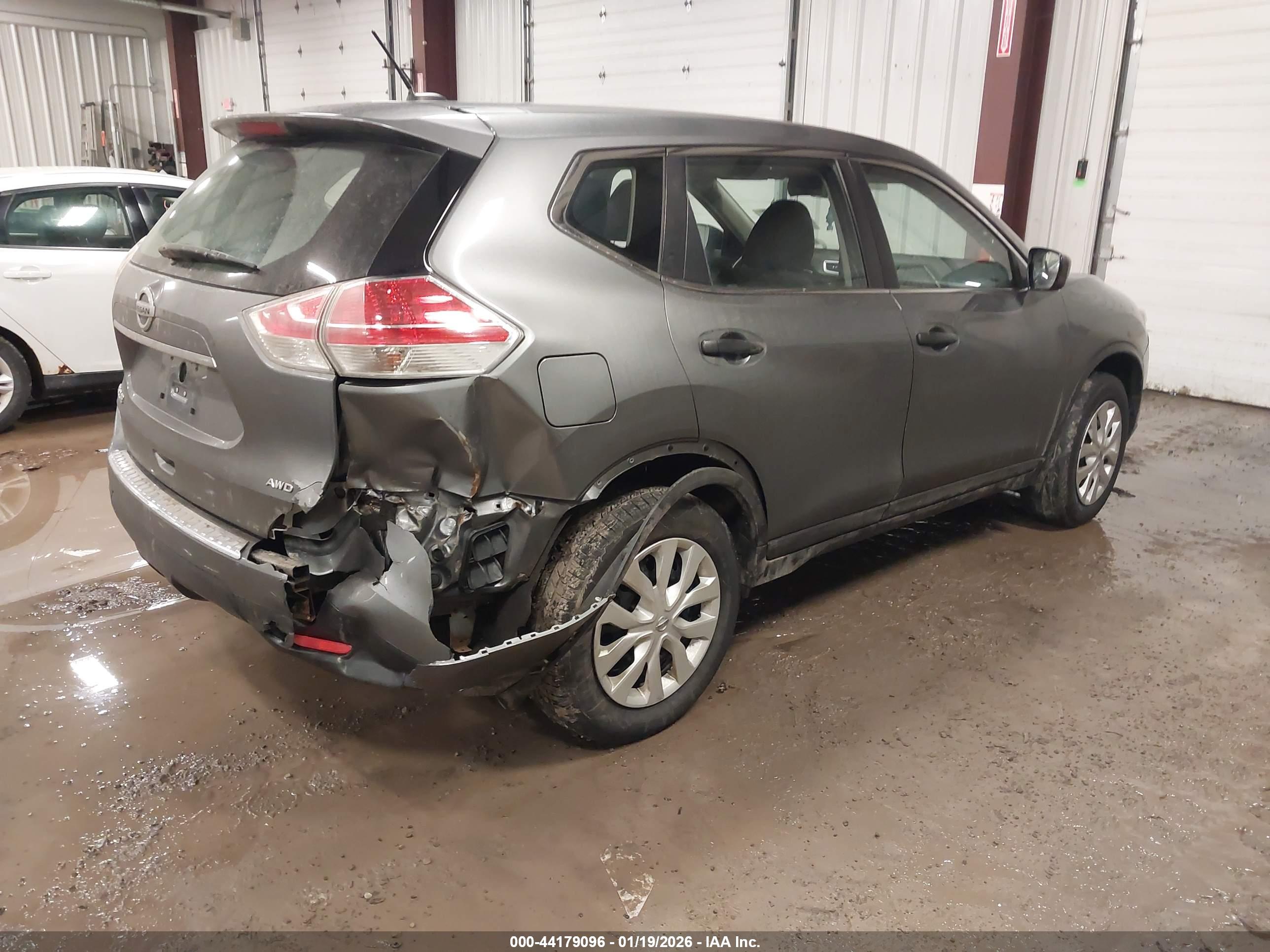 NISSAN ROGUE image 4