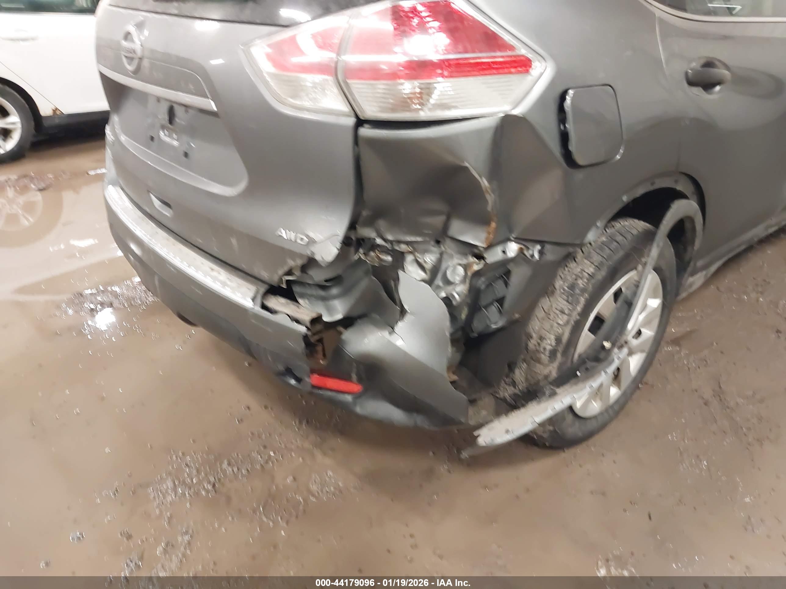 NISSAN ROGUE image 6