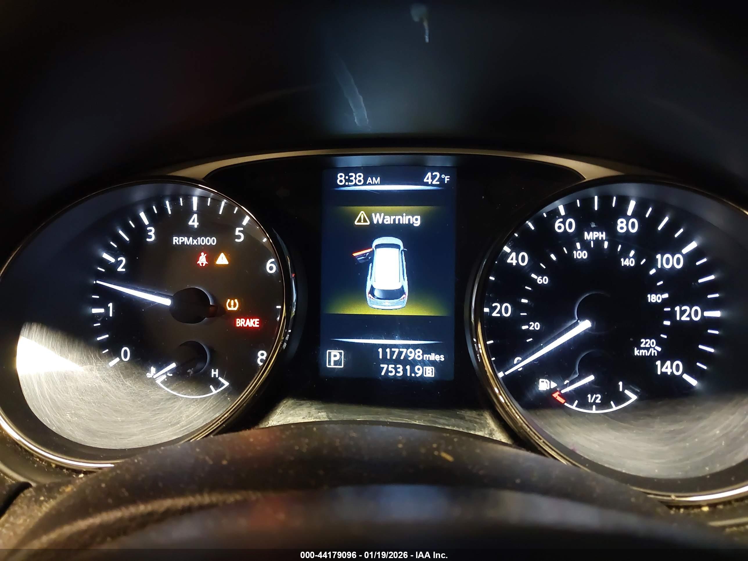 NISSAN ROGUE image 7