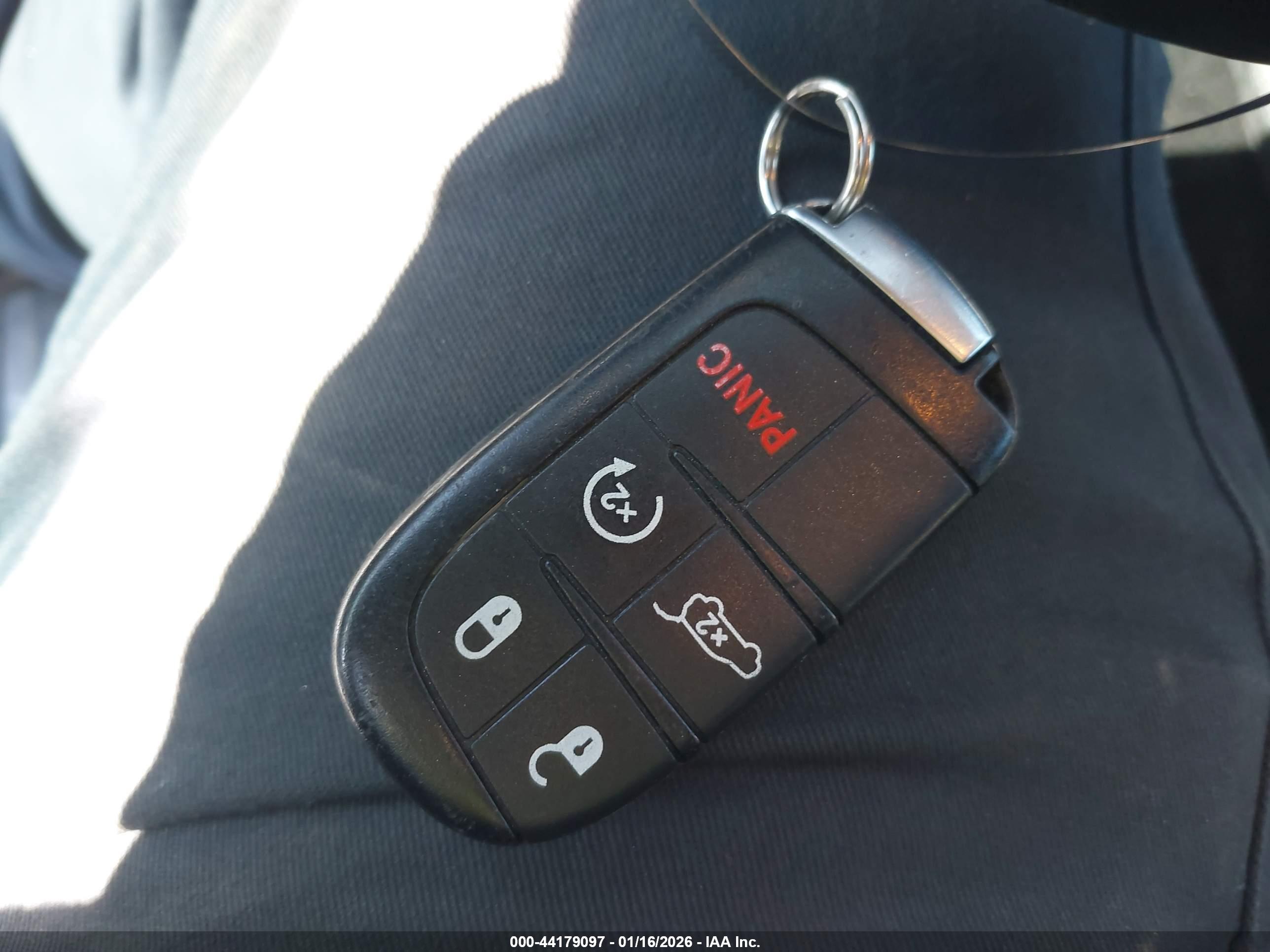 JEEP GRAND image 11