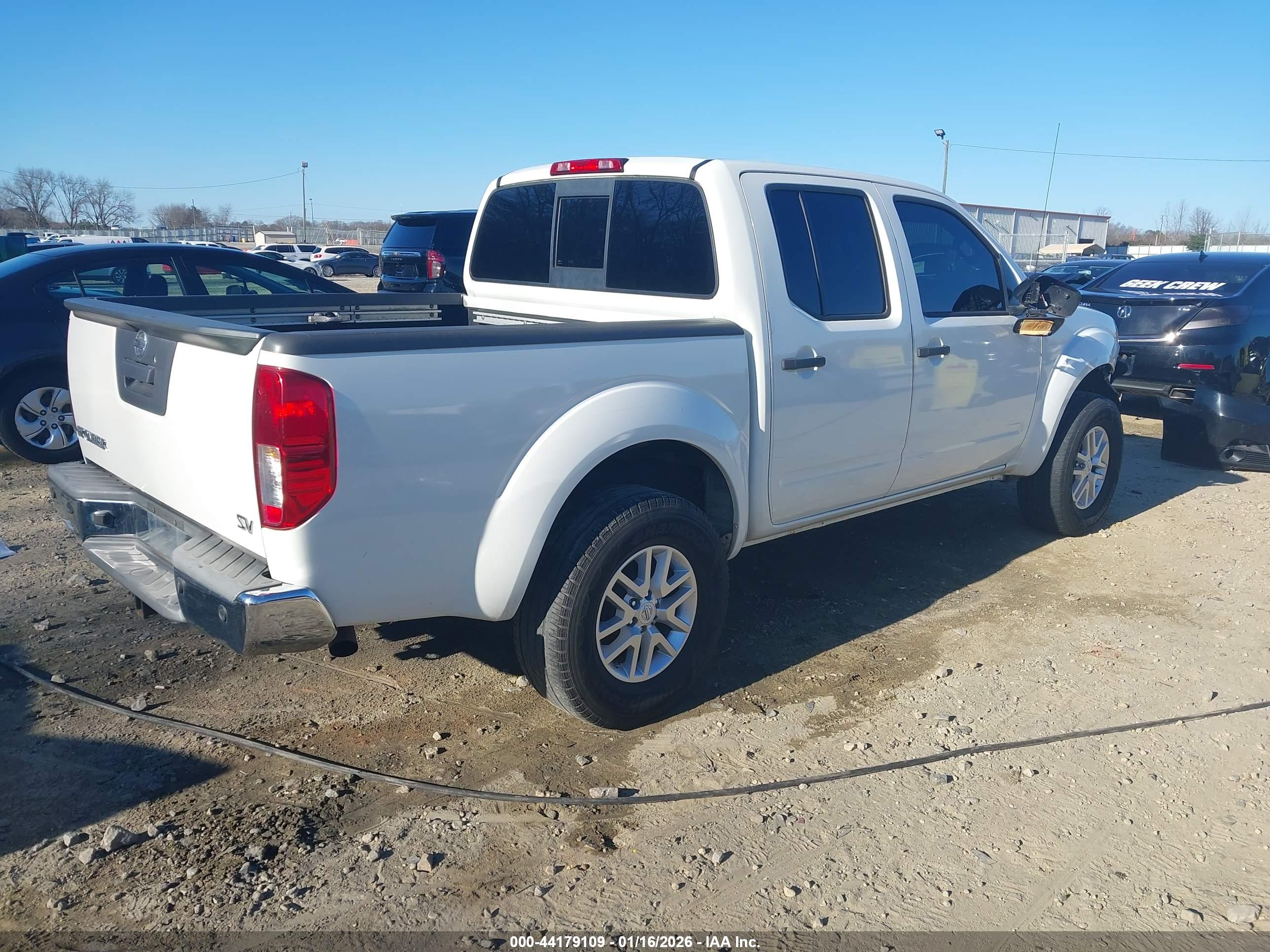 NISSAN FRONTIER image 4