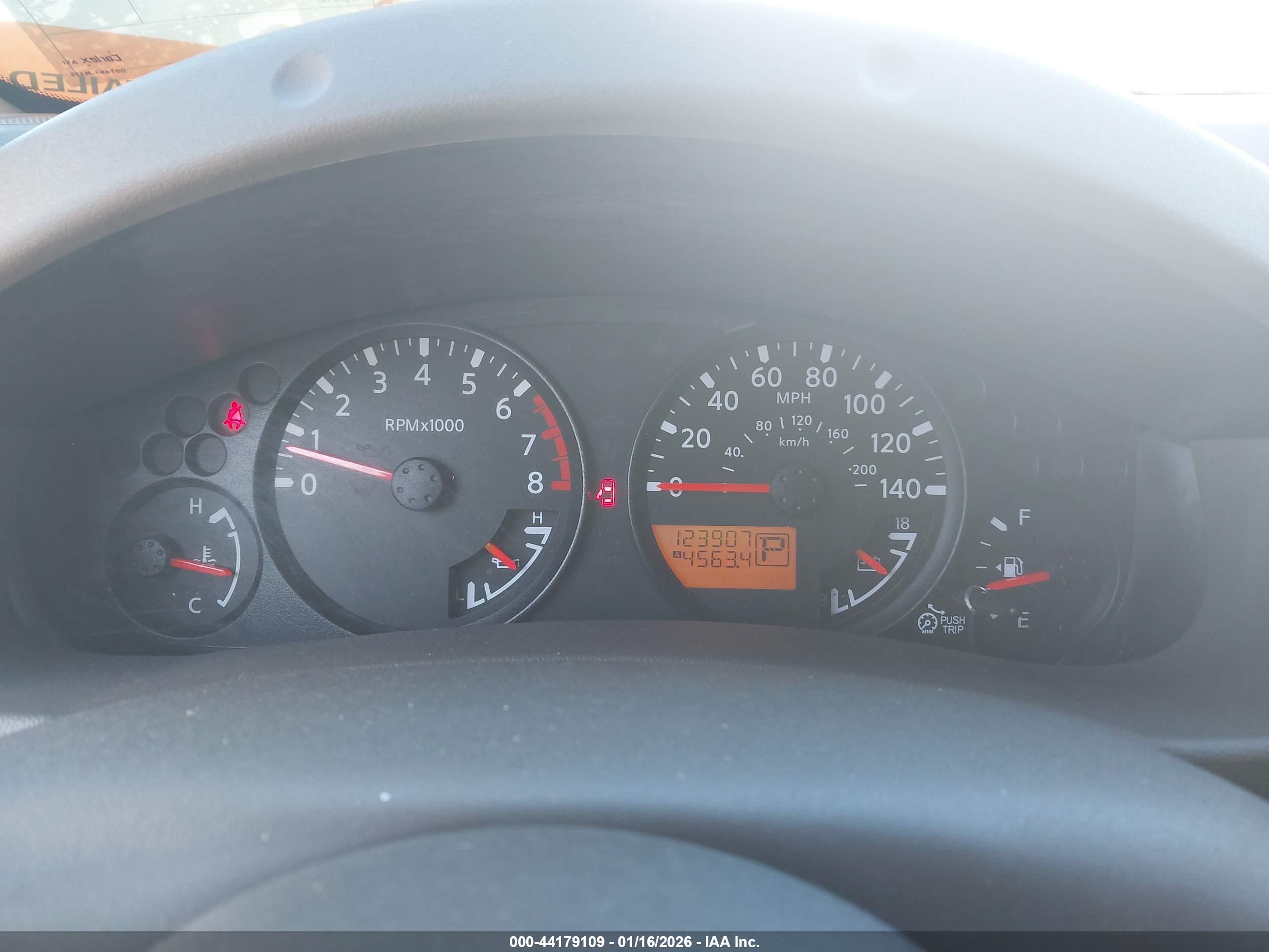 NISSAN FRONTIER image 7