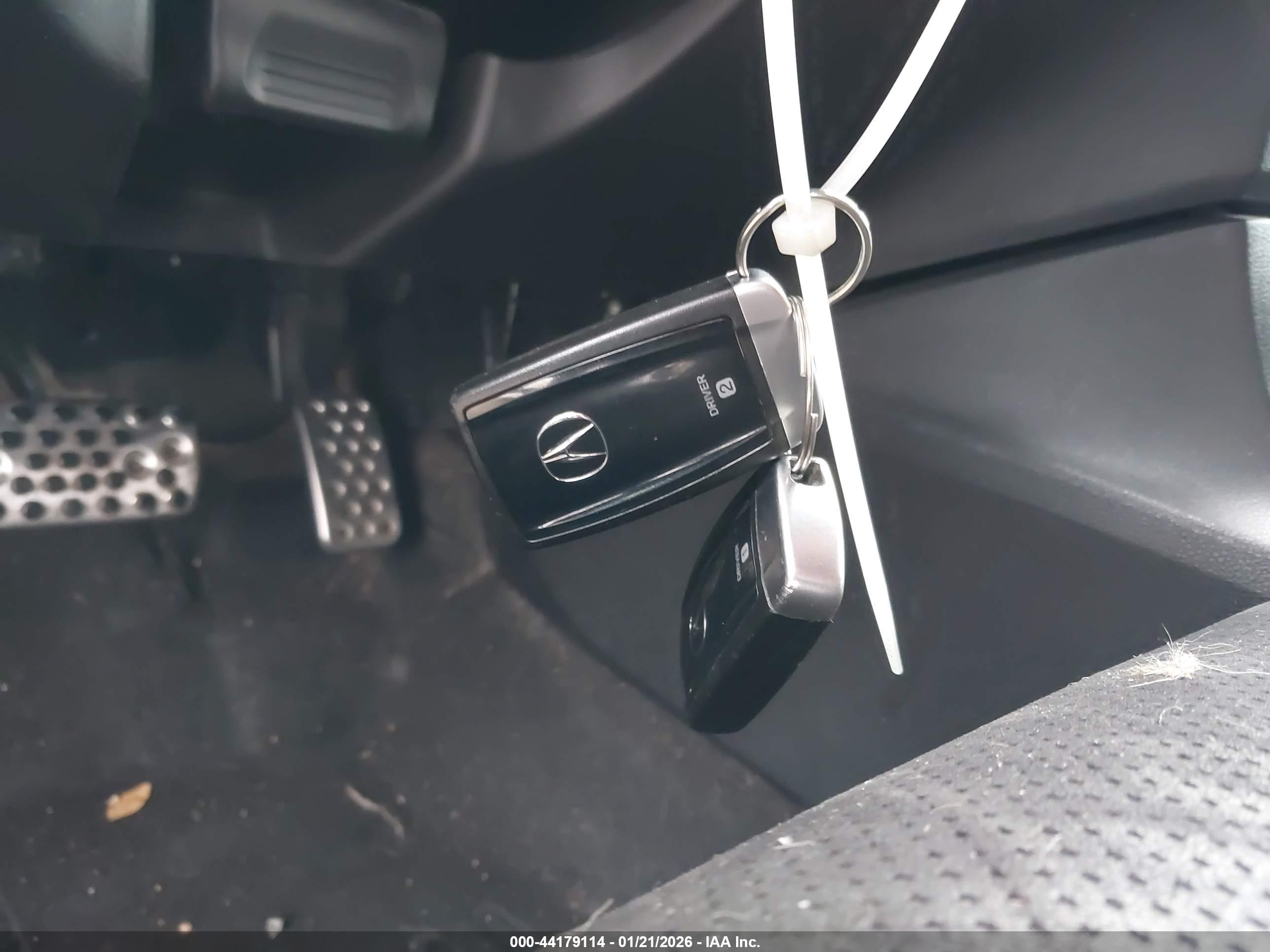 ACURA ILX image 11