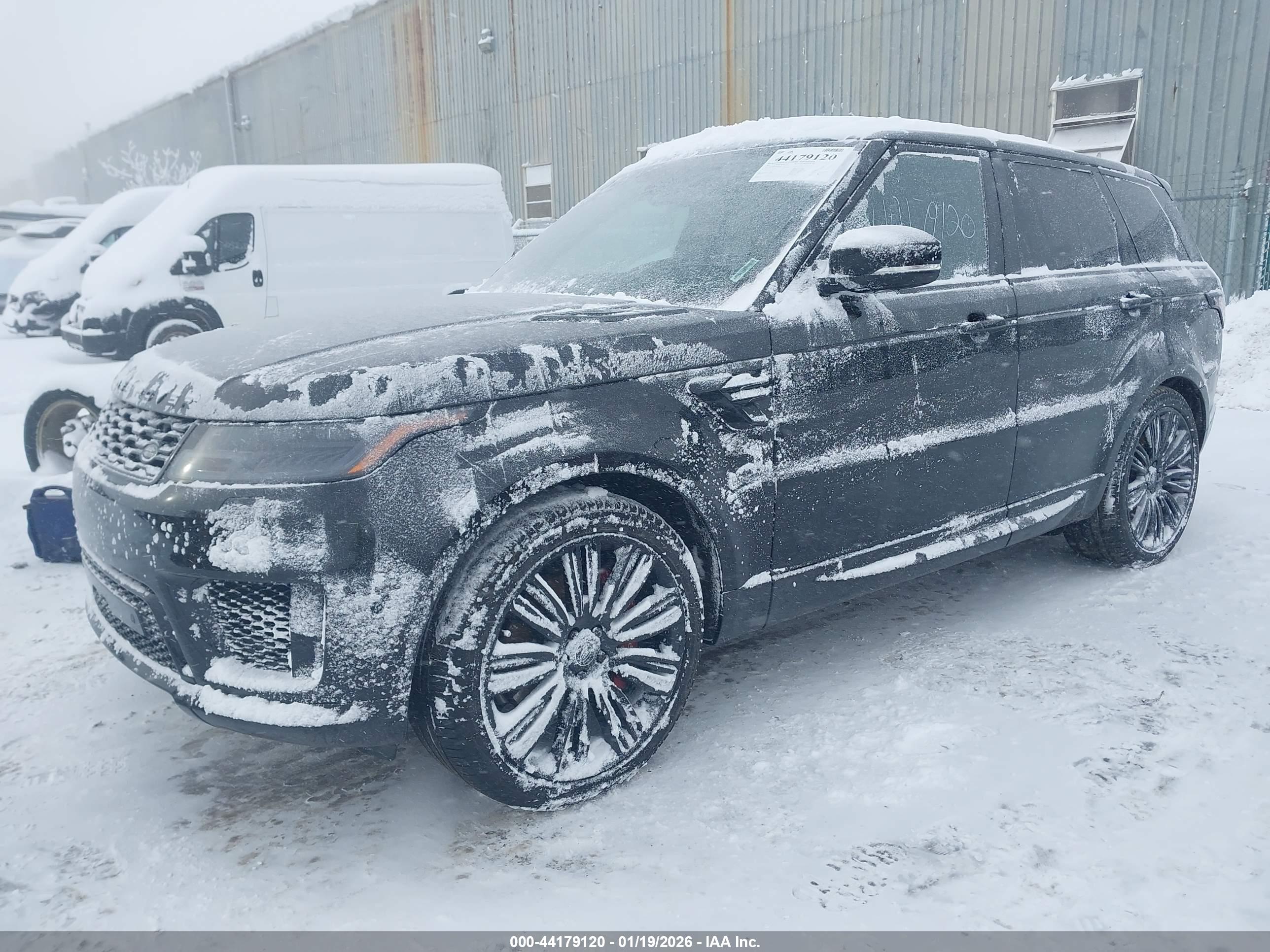 LAND ROVER image 2