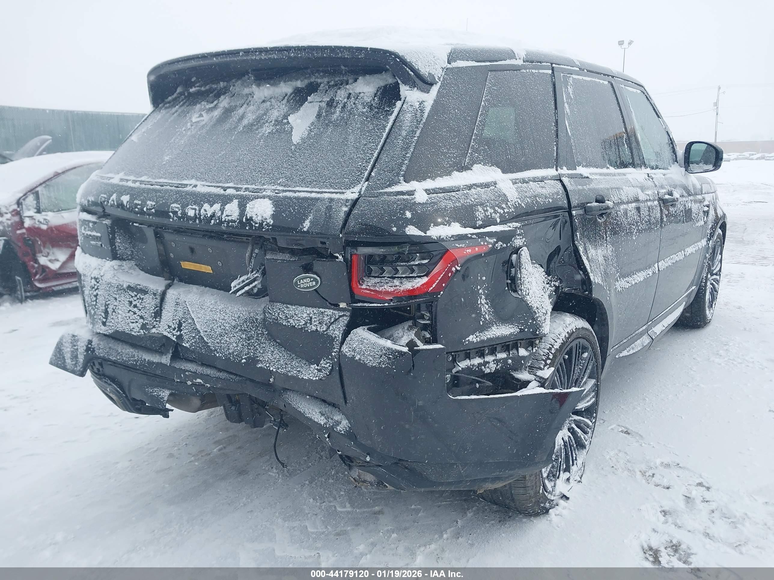 LAND ROVER image 6
