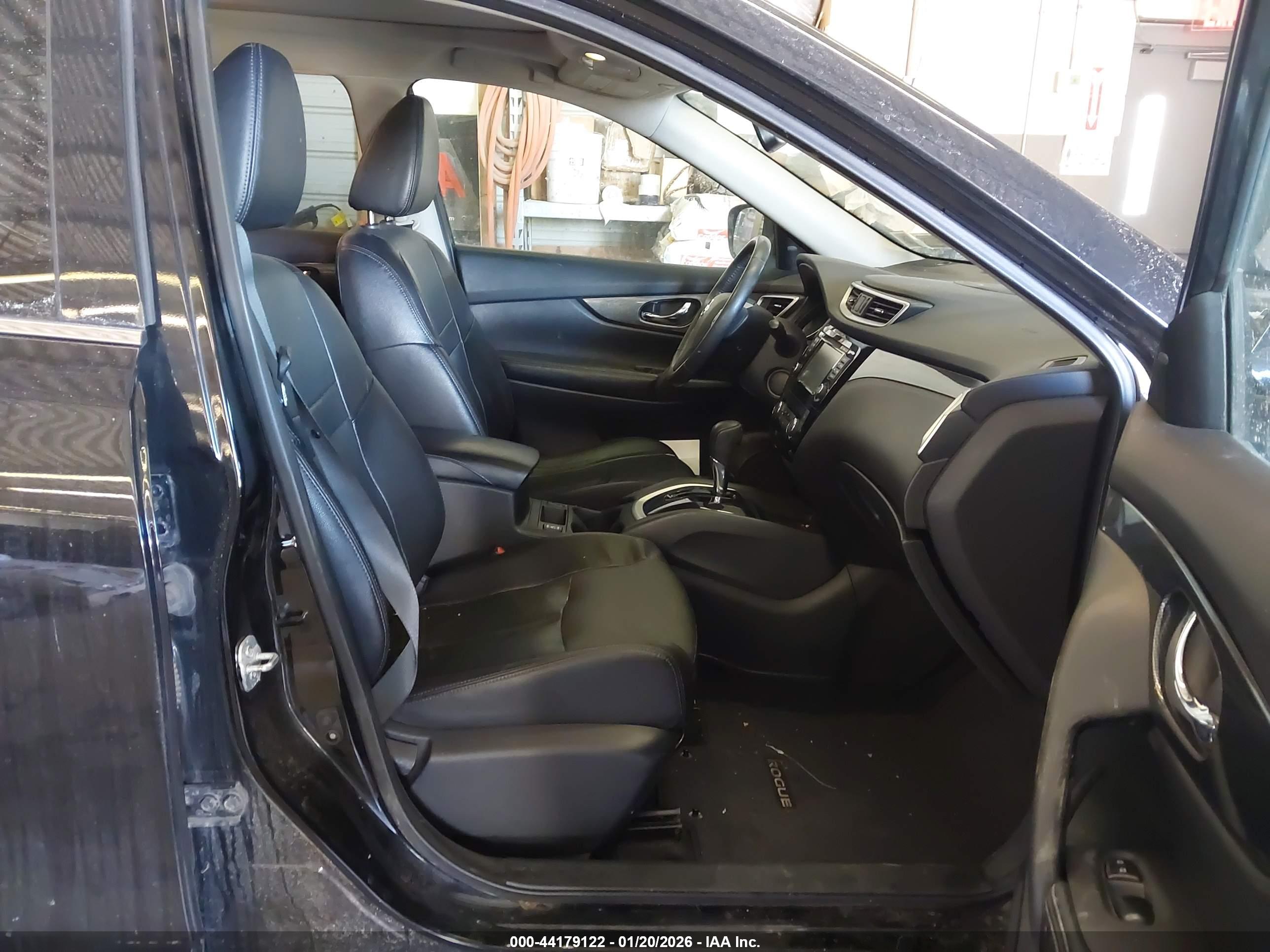 NISSAN ROGUE image 5