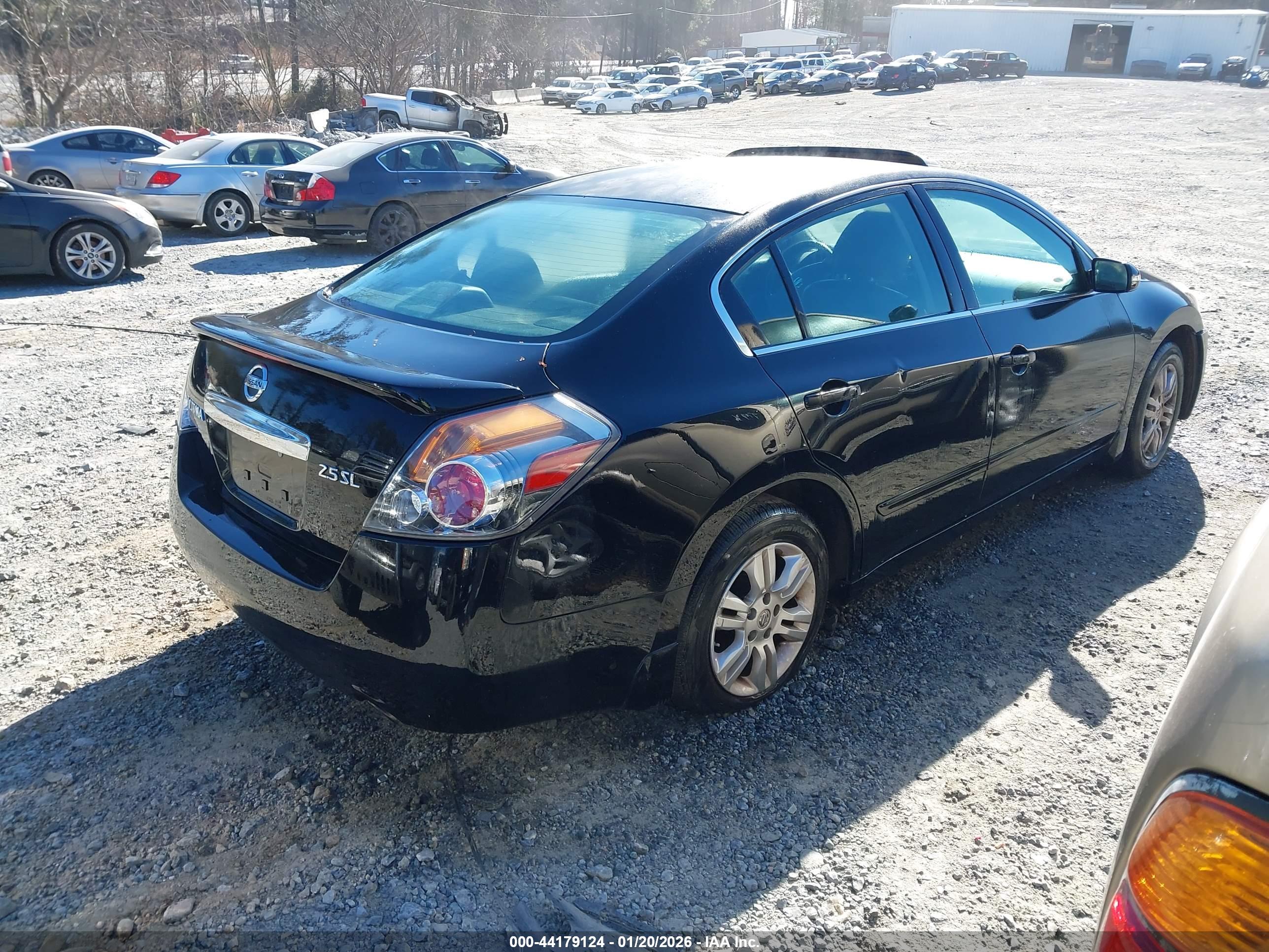 NISSAN ALTIMA image 4
