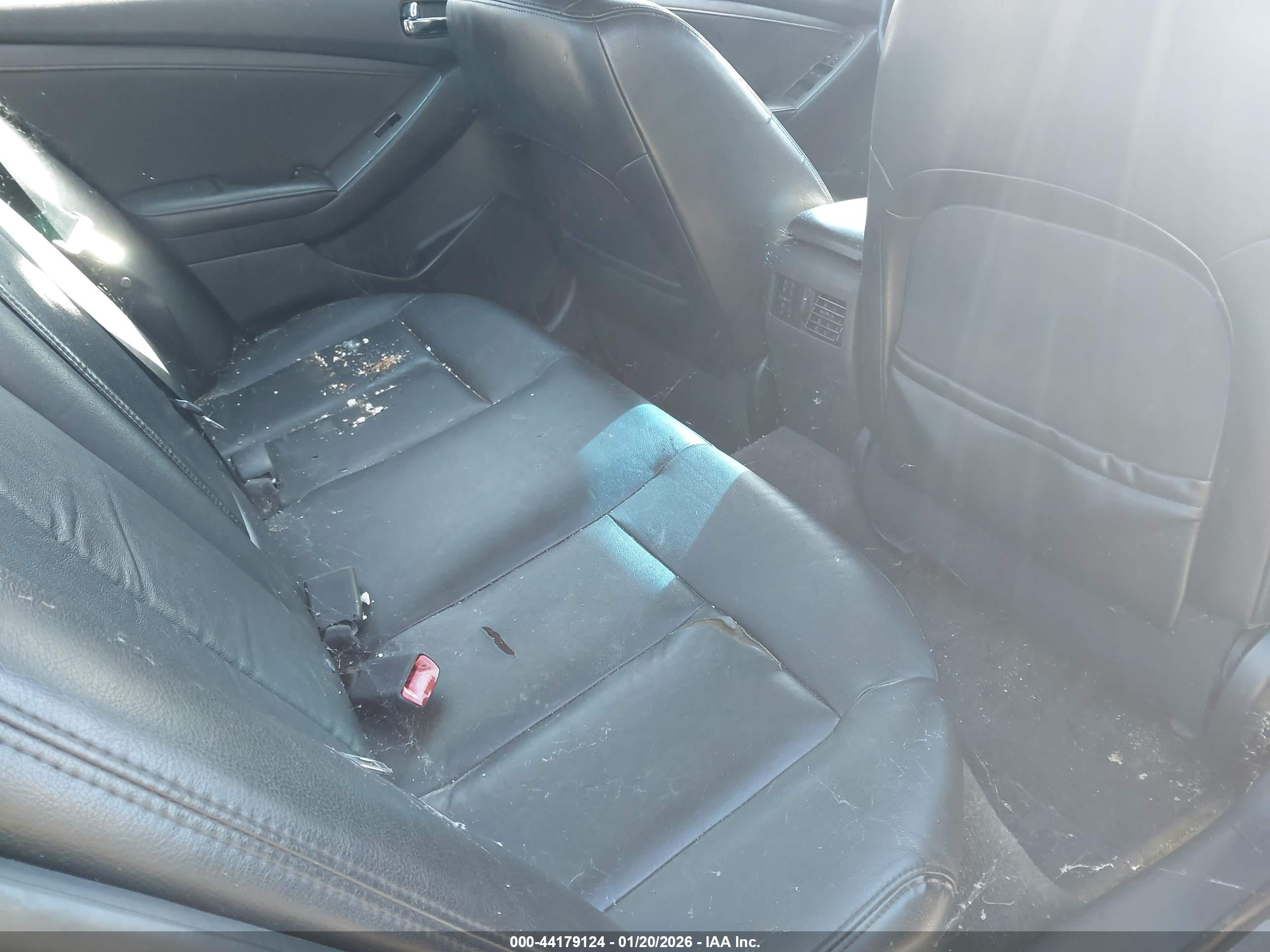 NISSAN ALTIMA image 8