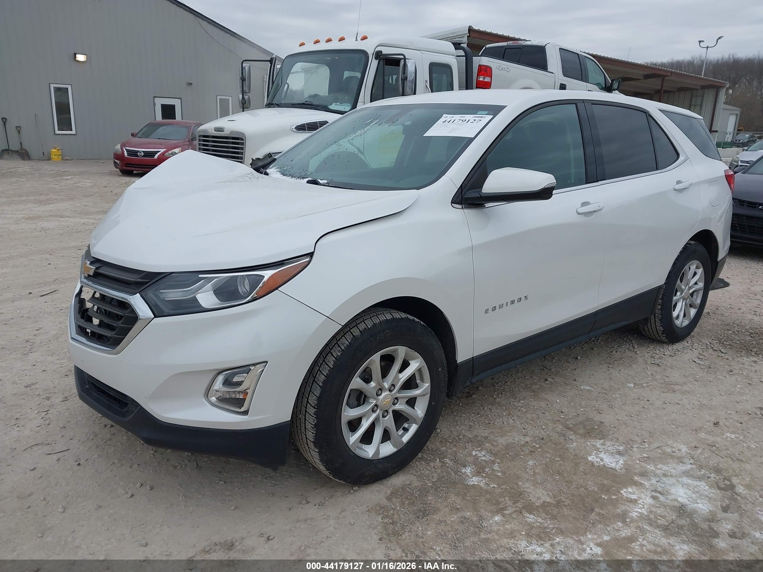 CHEVROLET EQUINOX image 2