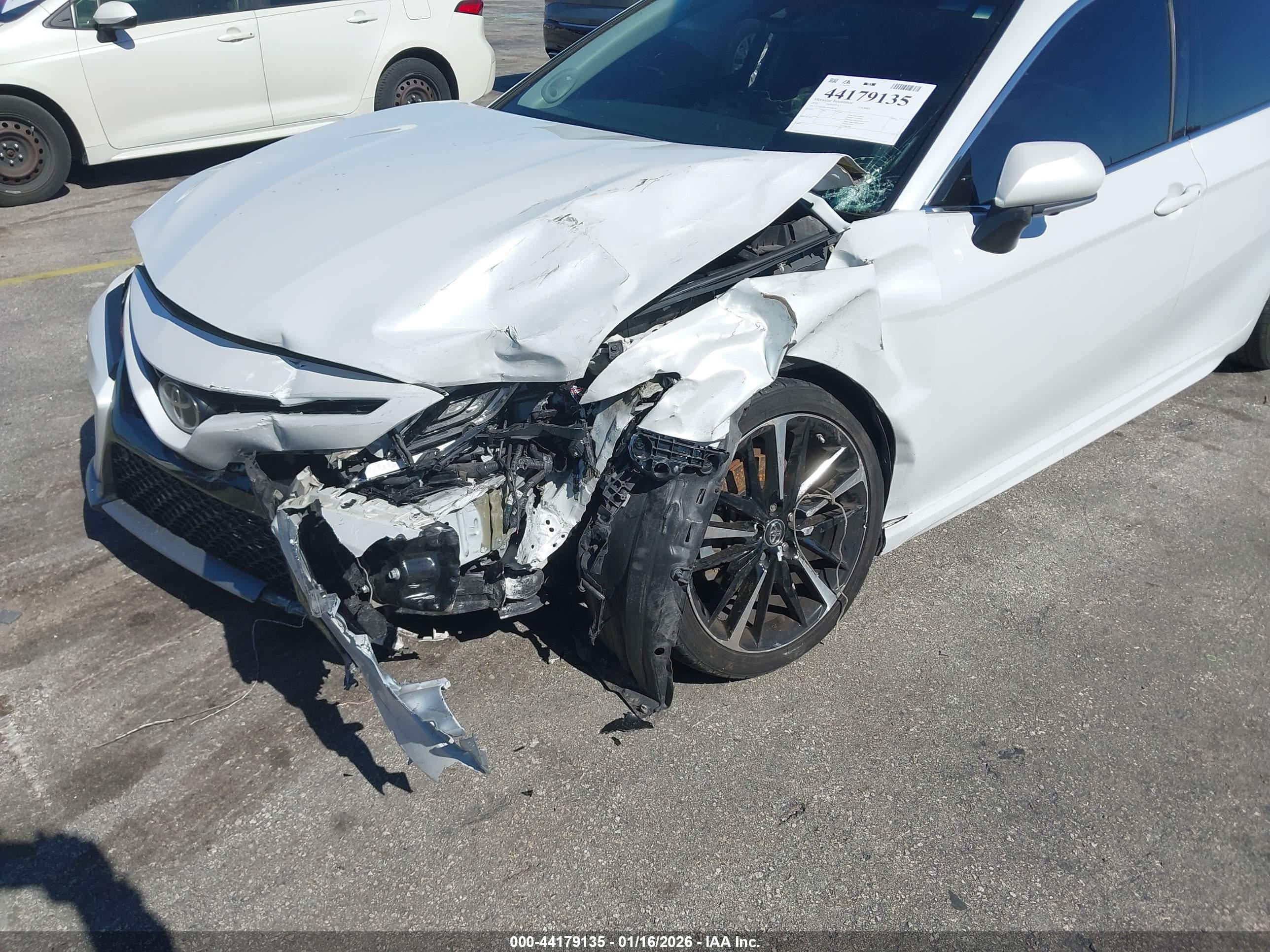 TOYOTA CAMRY image 6