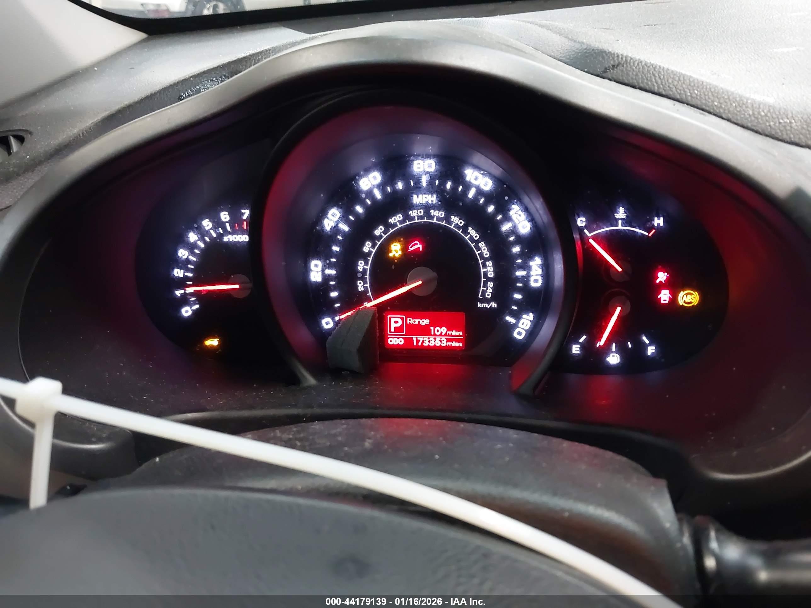 KIA SPORTAGE image 7