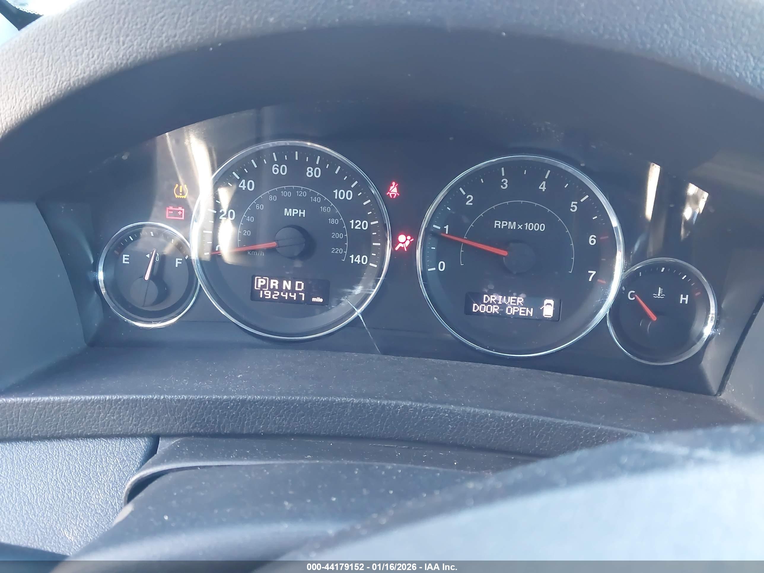 JEEP GRAND image 7