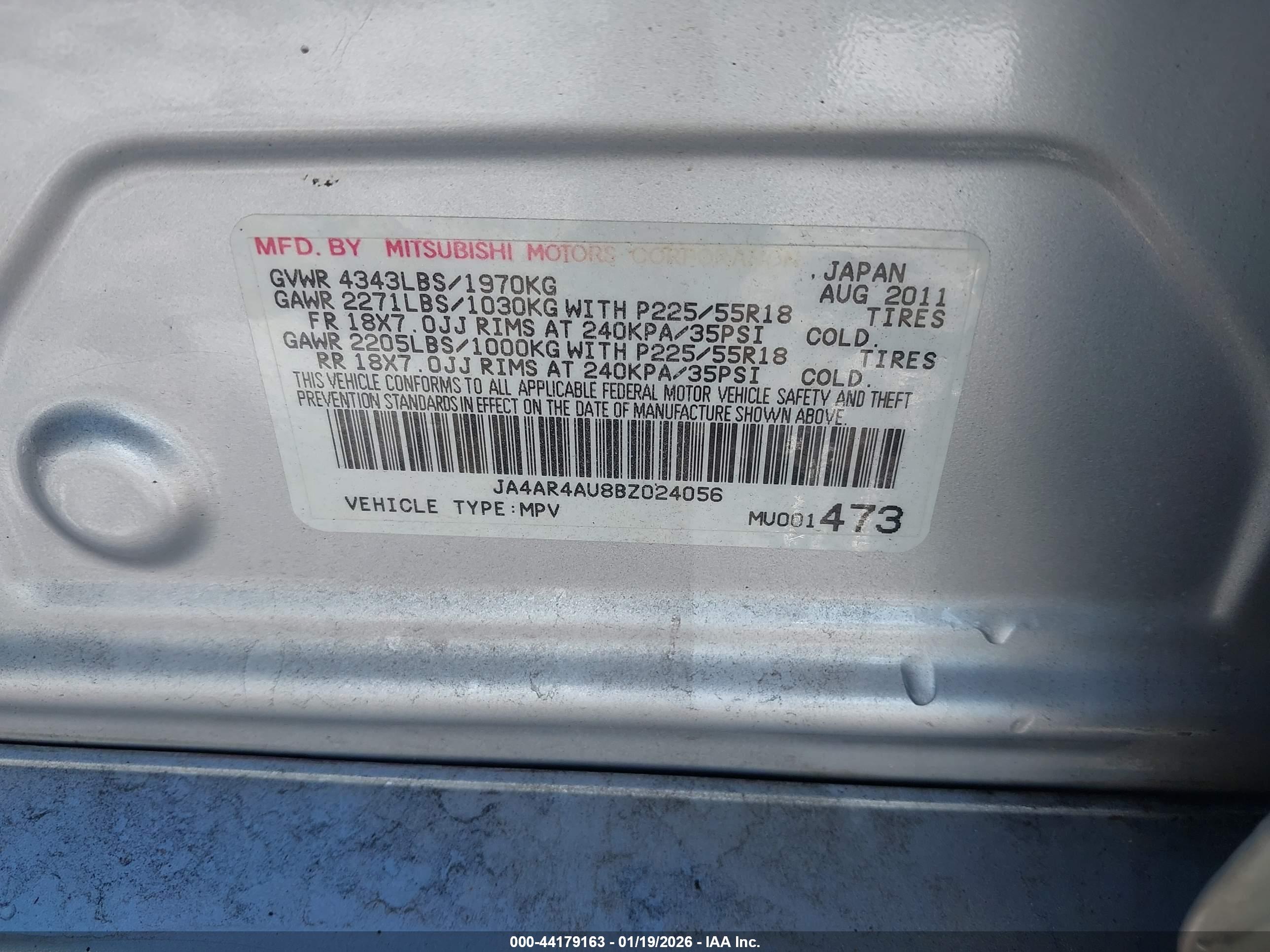 MITSUBISHI OUTLANDER image 9