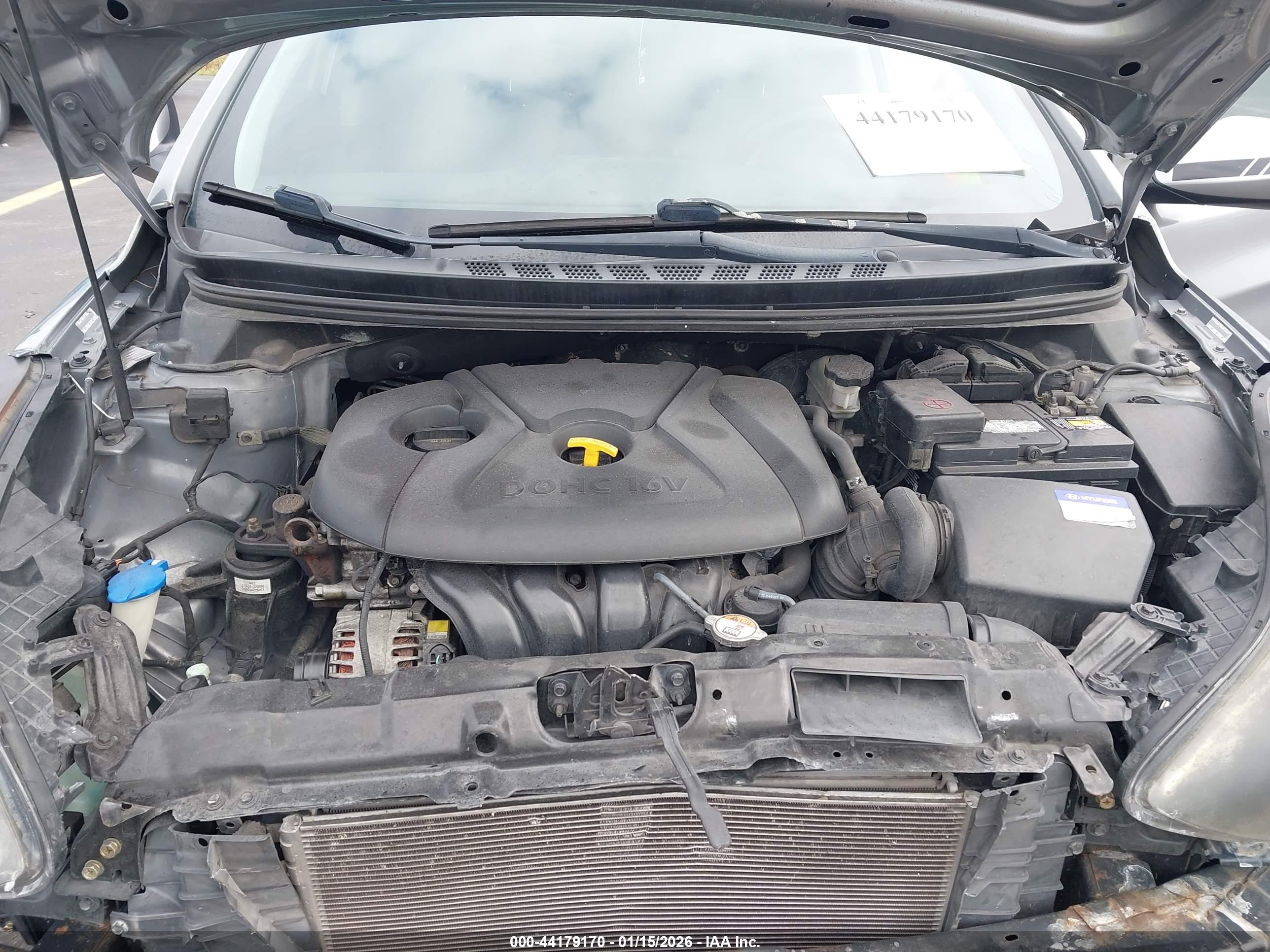HYUNDAI ELANTRA image 10