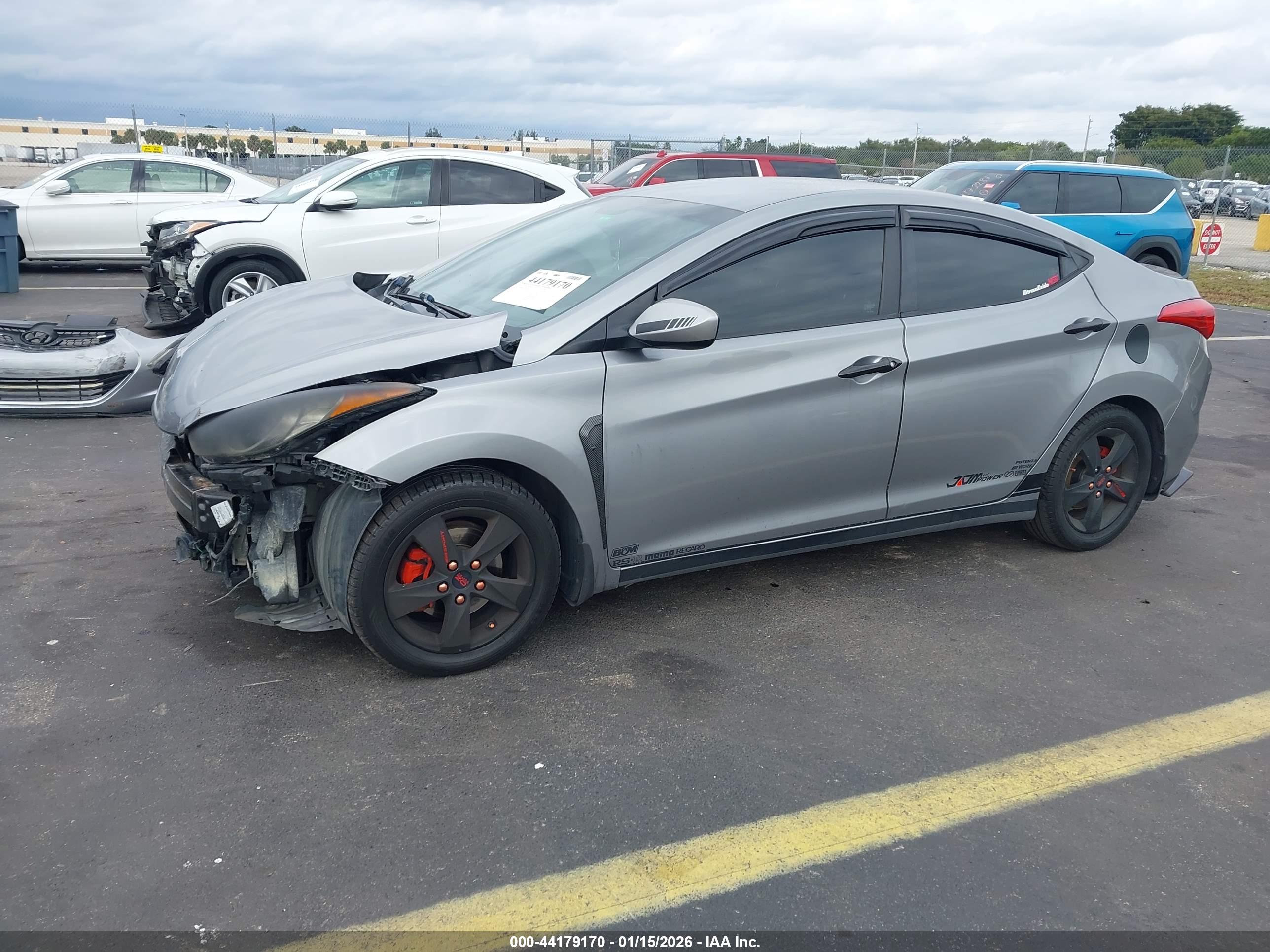 HYUNDAI ELANTRA image 2