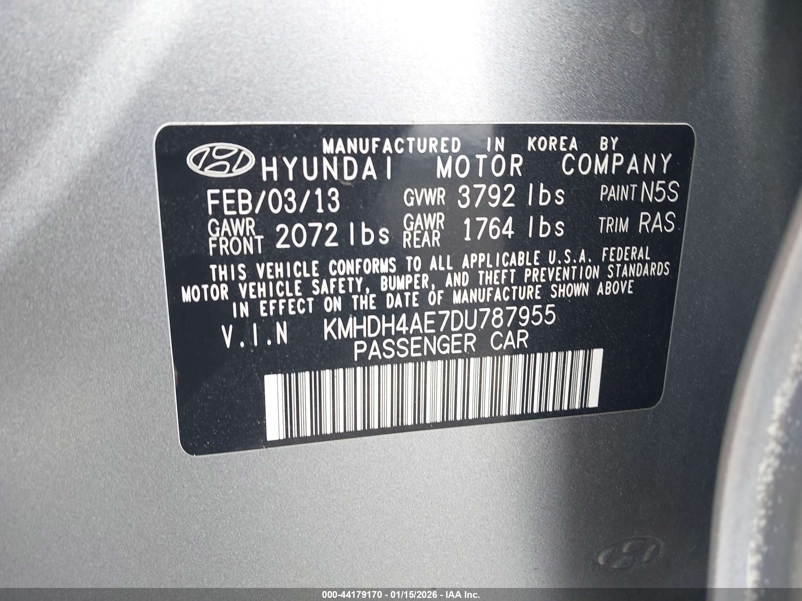 HYUNDAI ELANTRA image 9