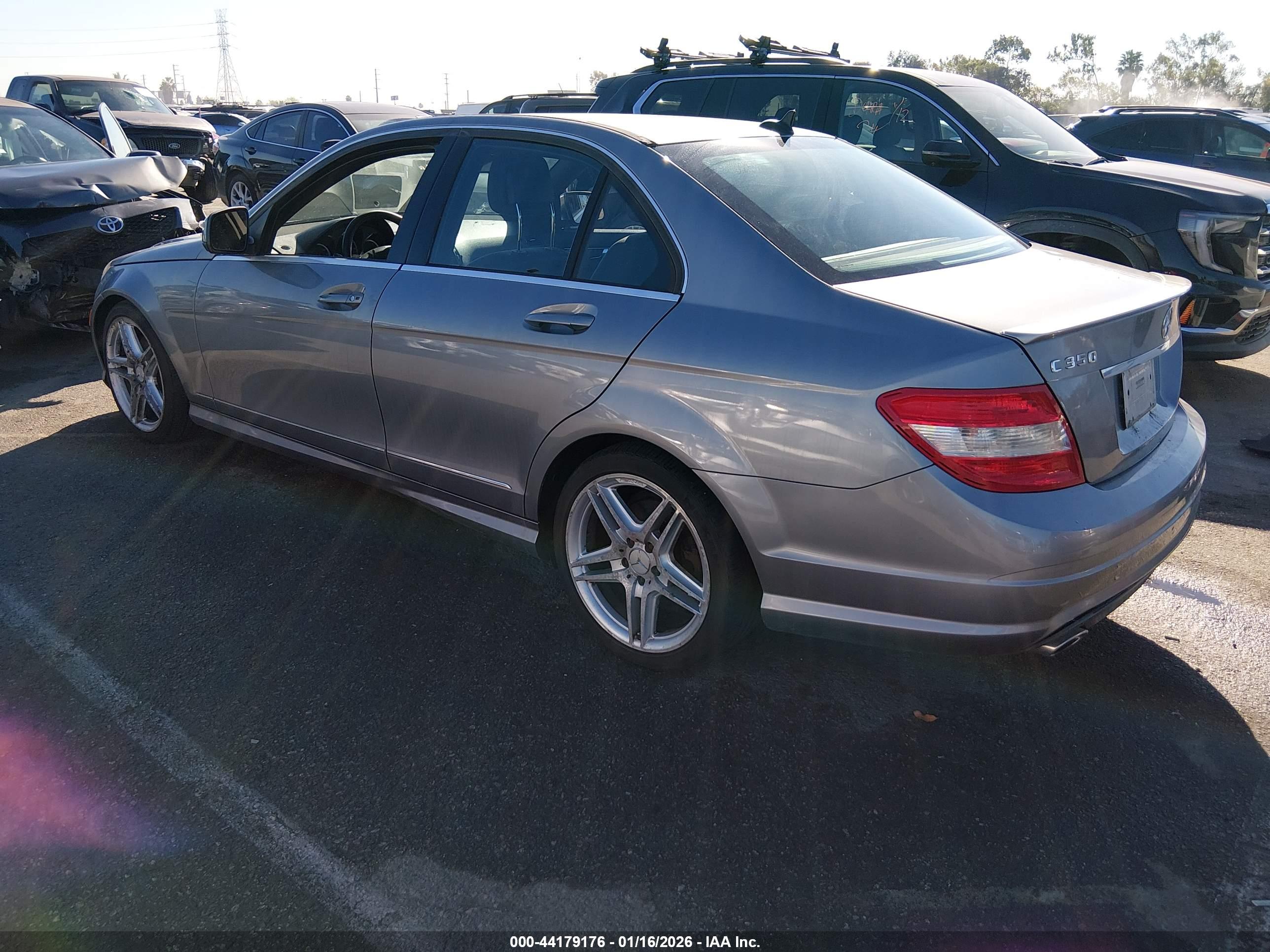 MERCEDES-BENZ C image 3