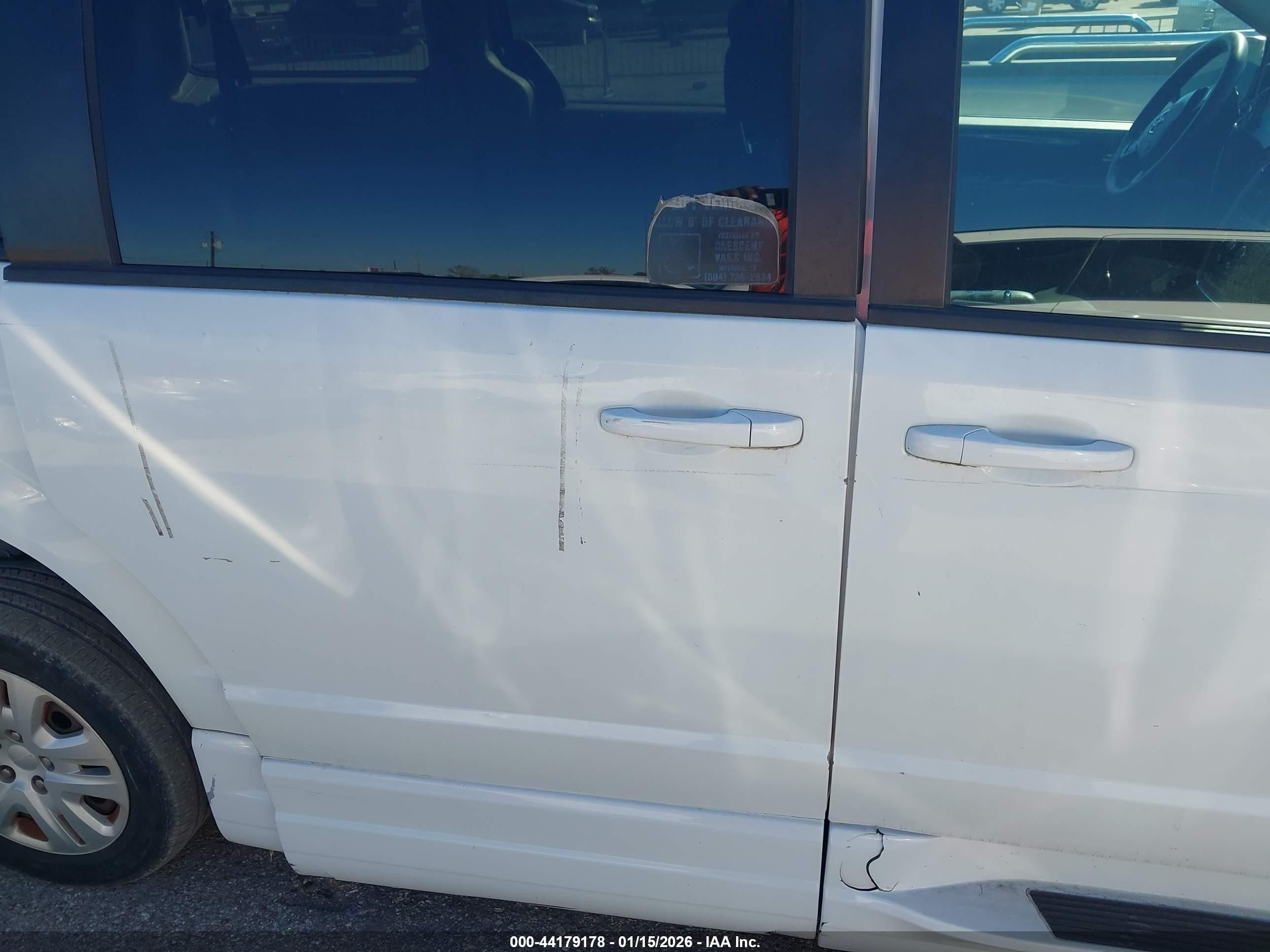 DODGE GRAND image 6