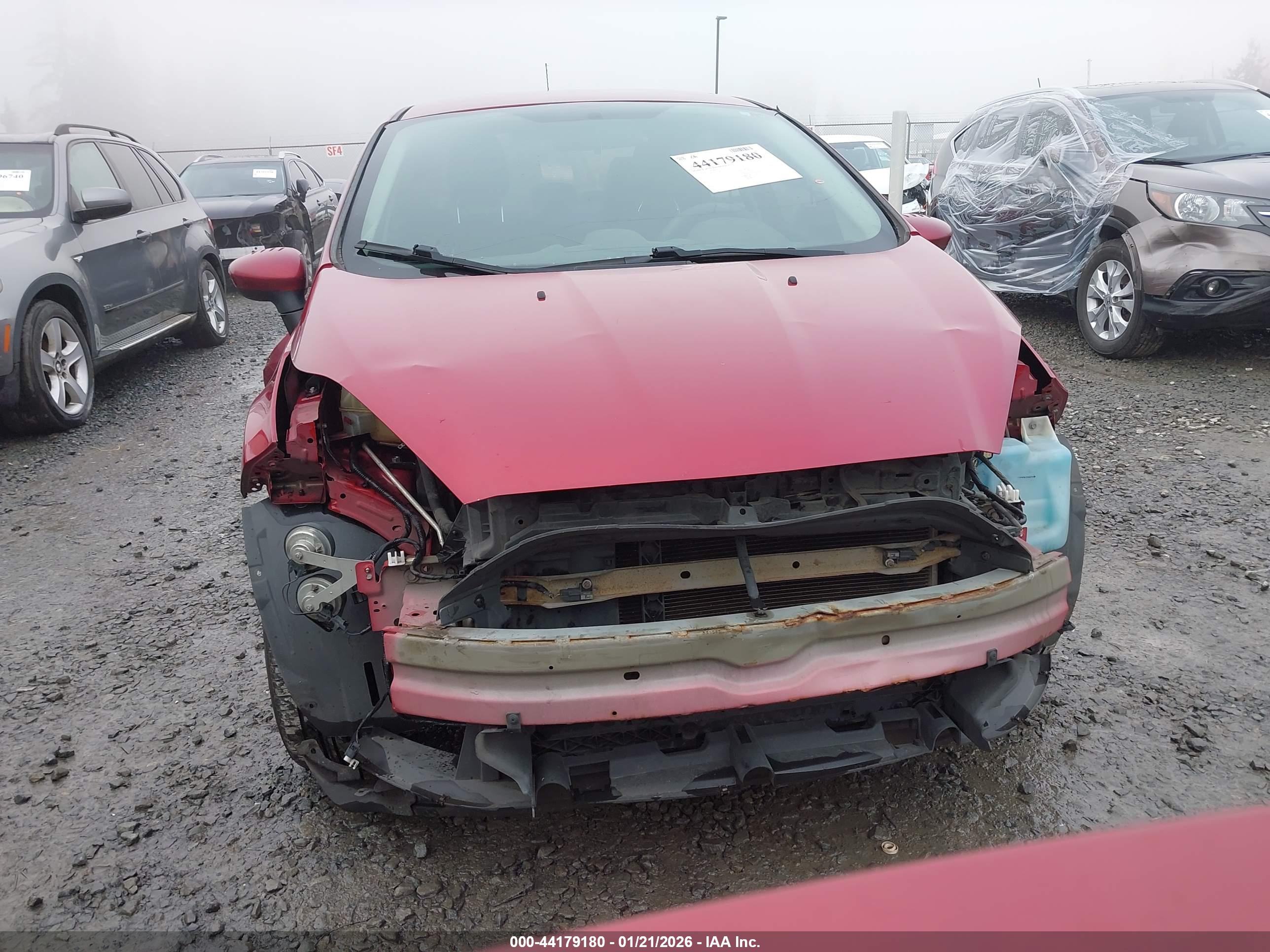 FORD FIESTA image 6