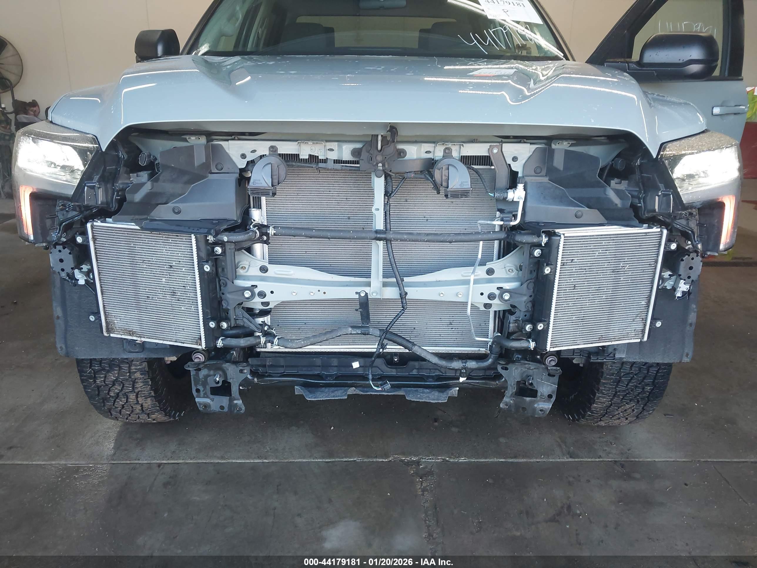 TOYOTA TUNDRA image 6
