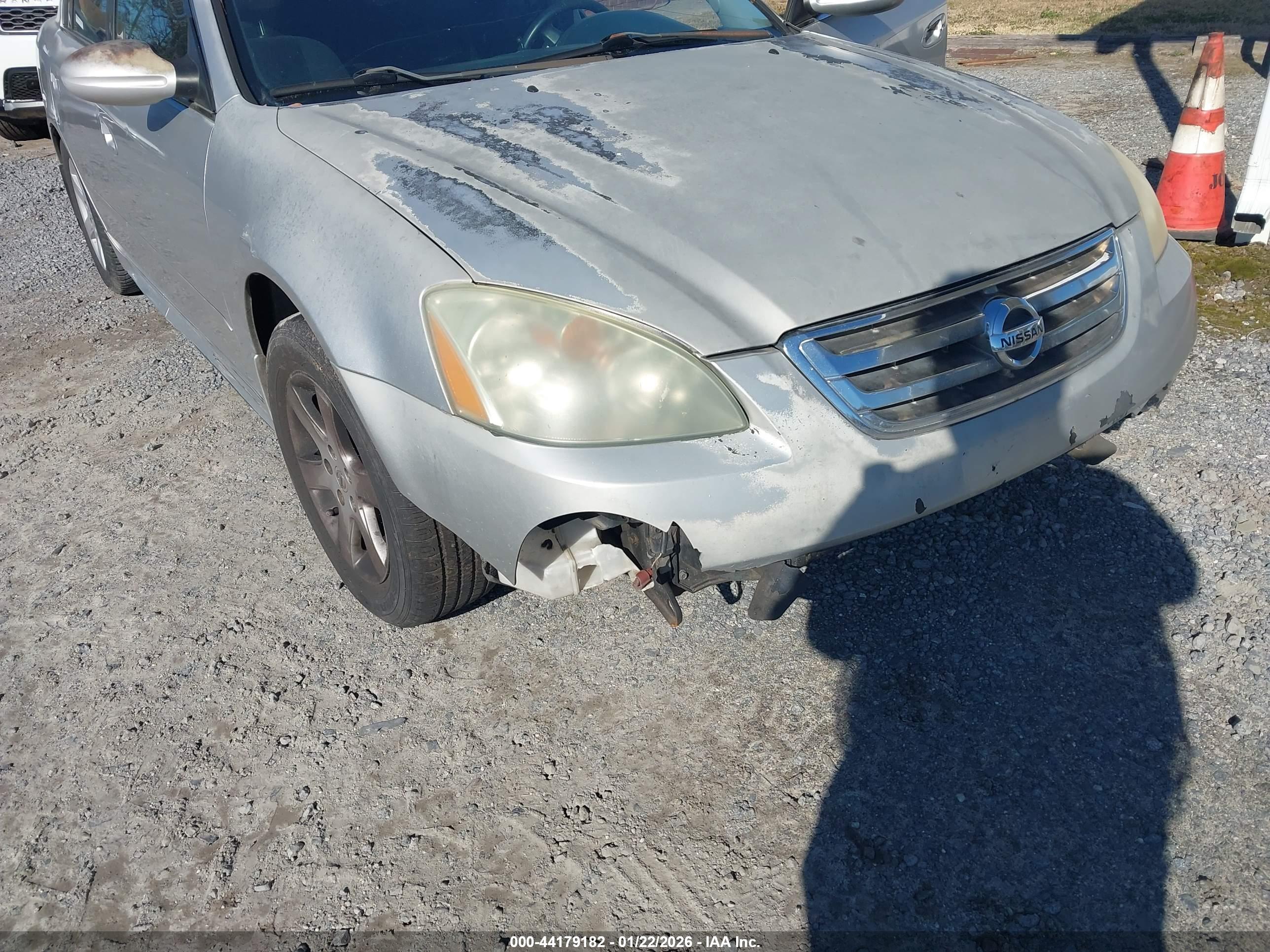 NISSAN ALTIMA image 6