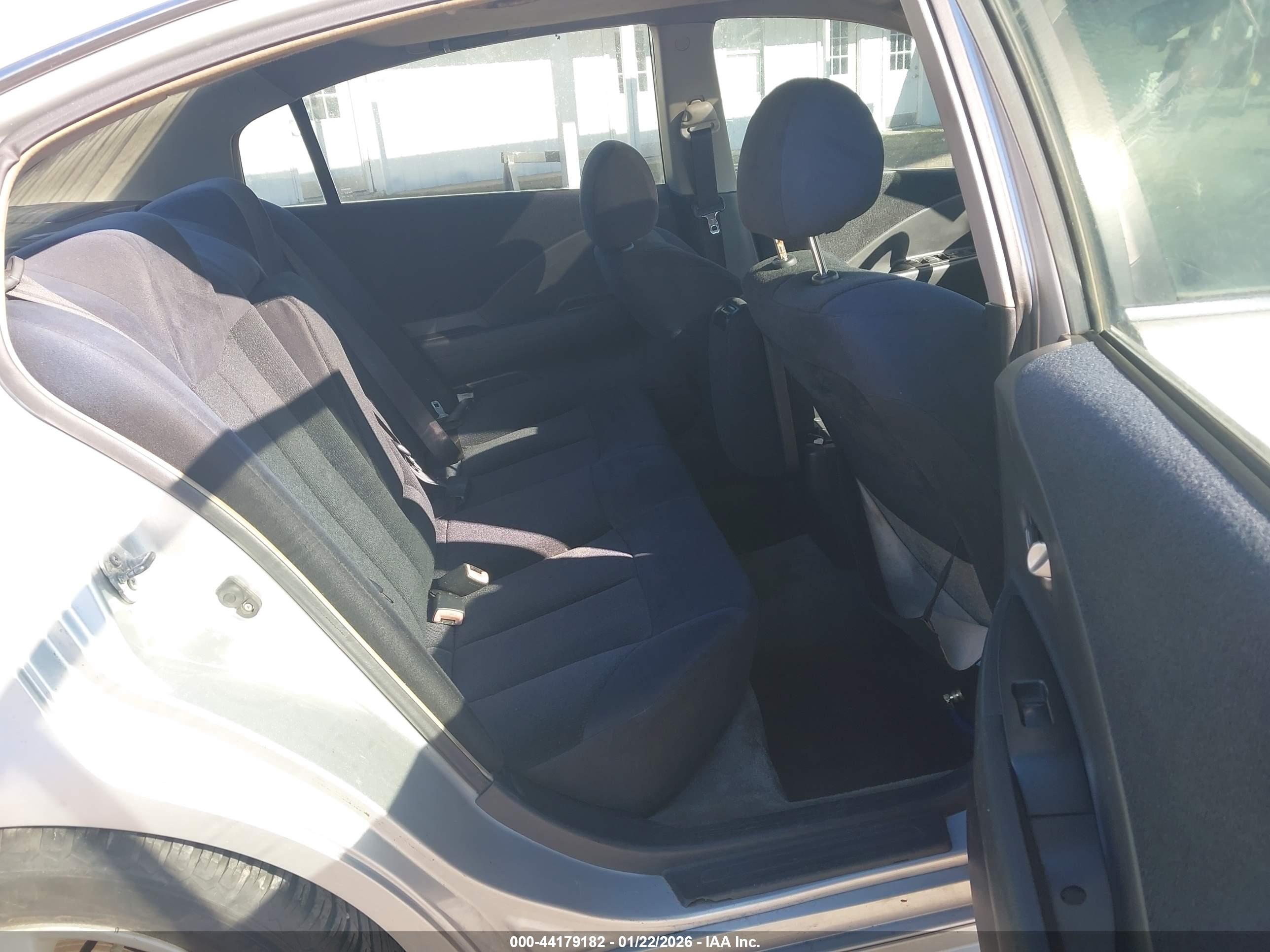 NISSAN ALTIMA image 8