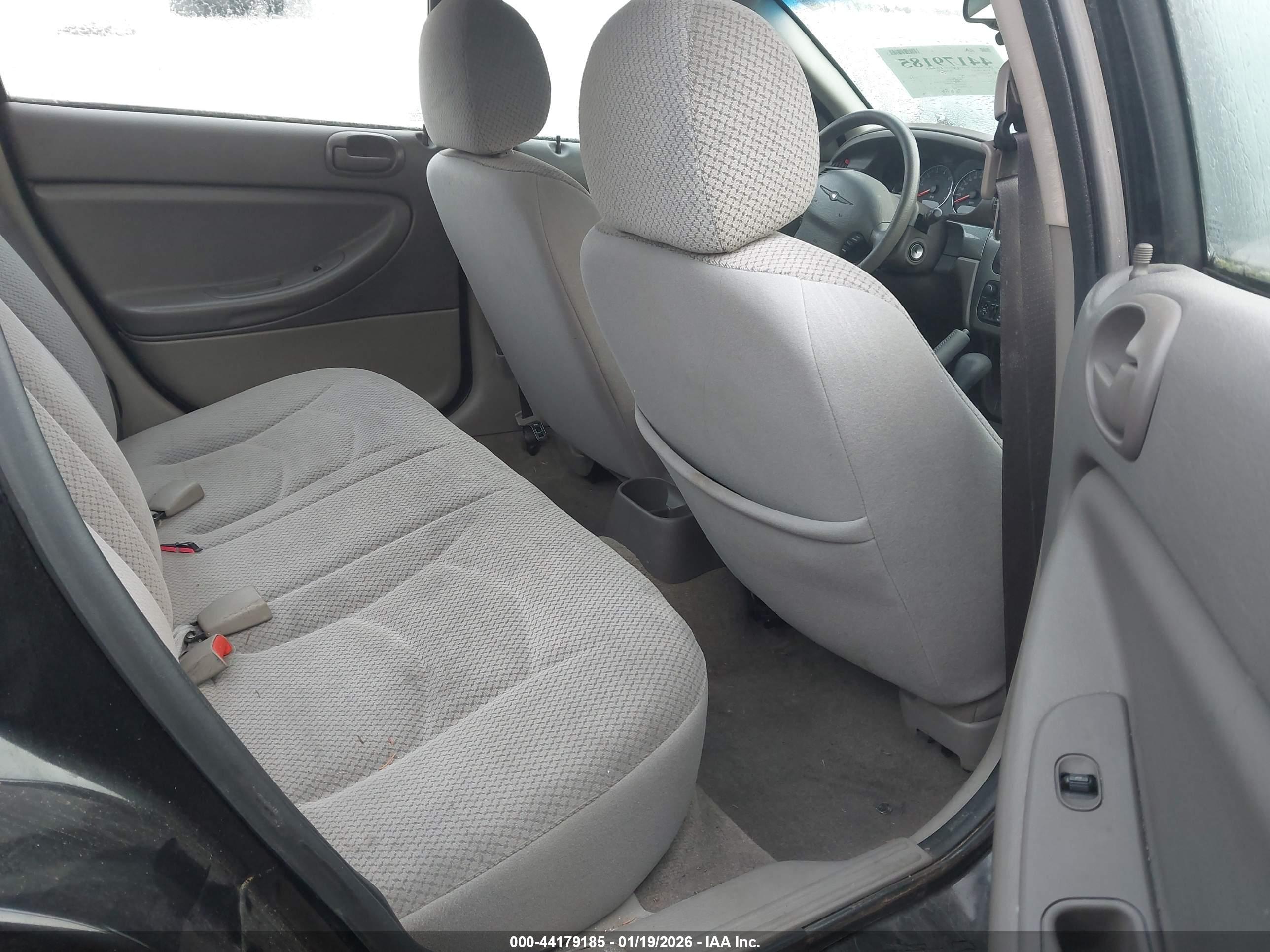 CHRYSLER SEBRING image 8