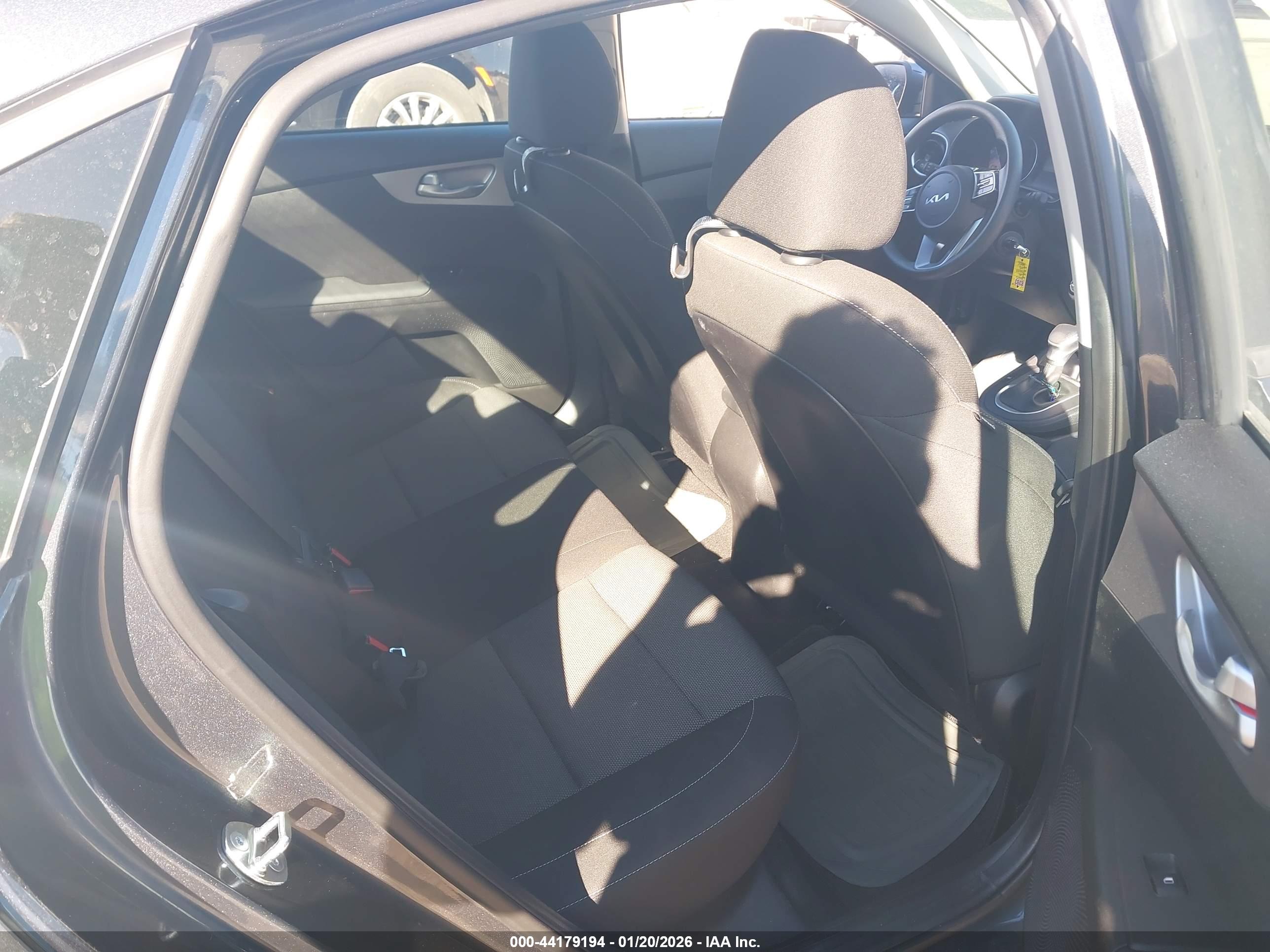 KIA FORTE image 8