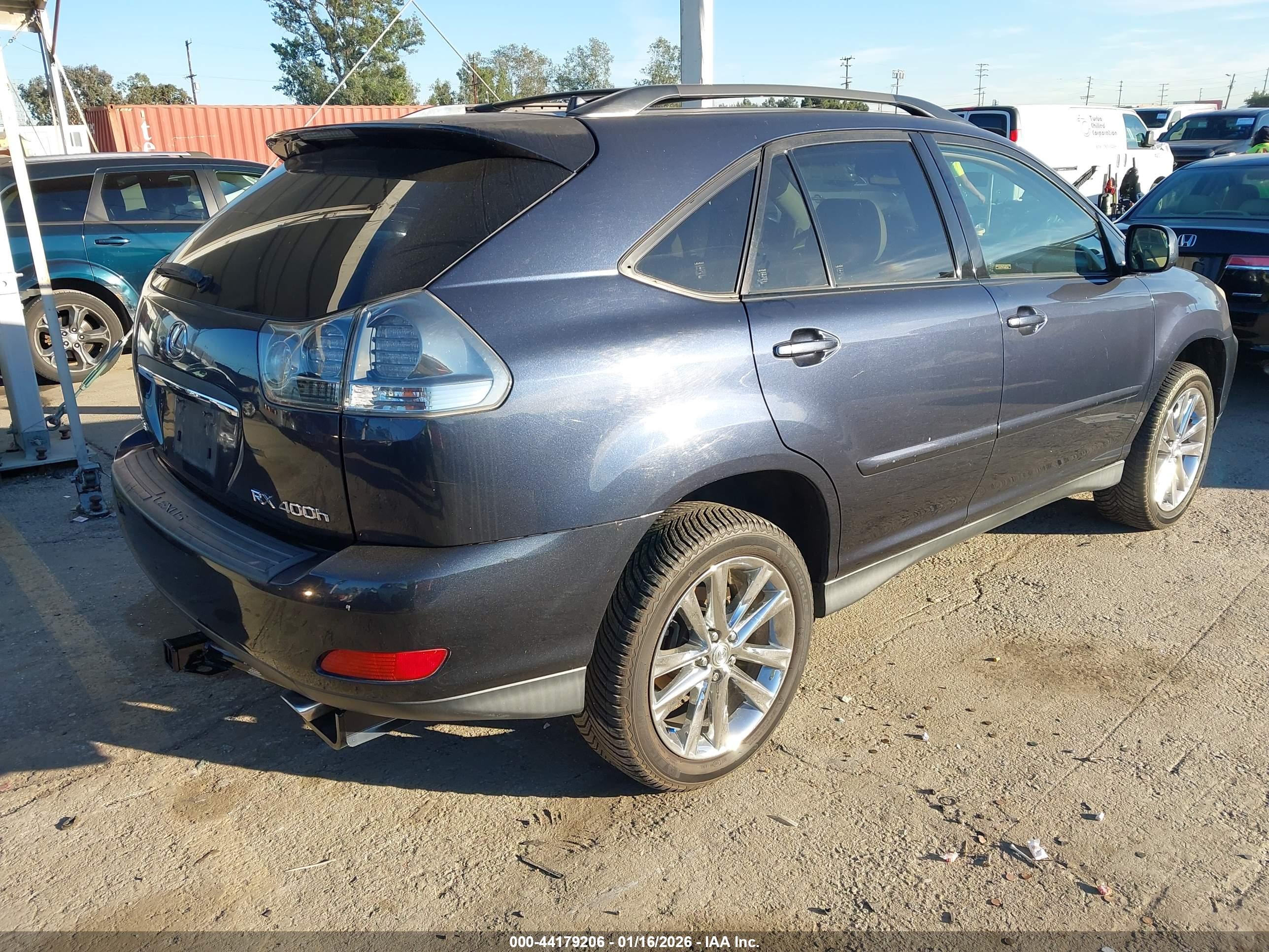 LEXUS RX image 4