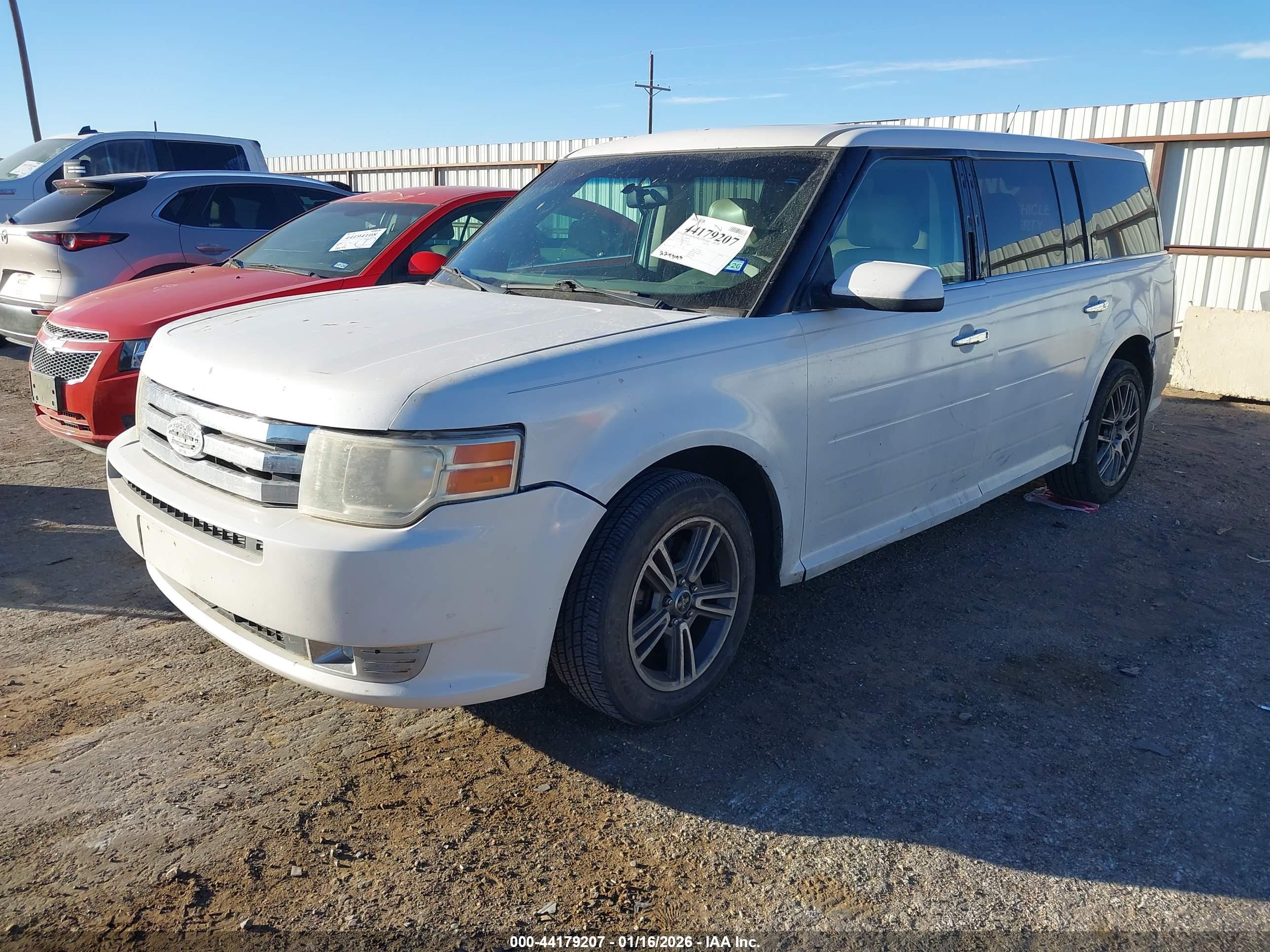 FORD FLEX image 2