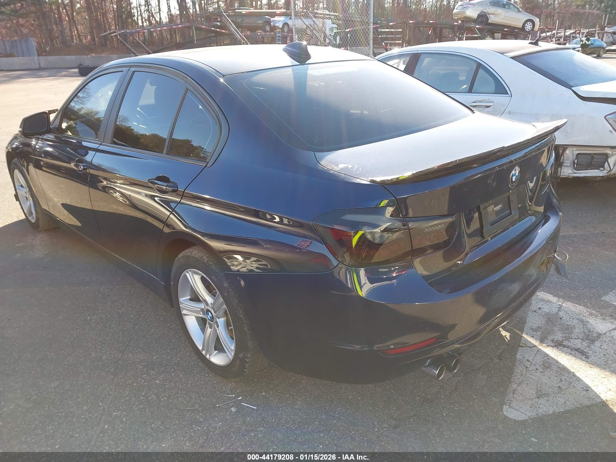 BMW 328I image 3
