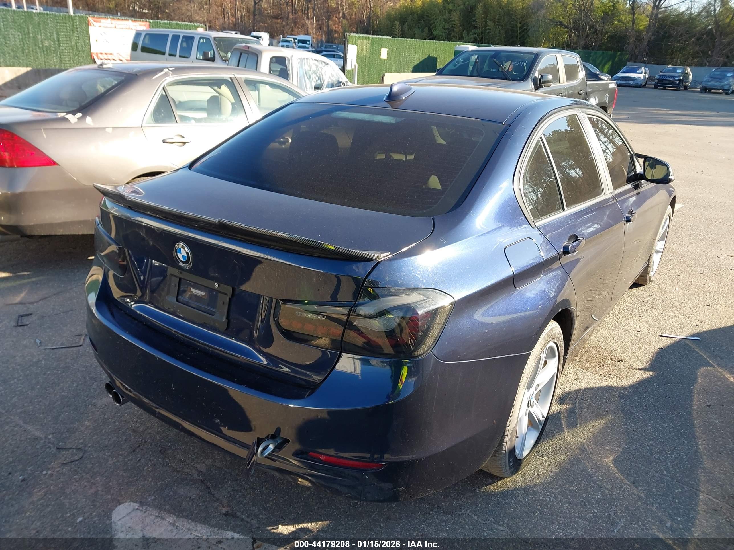 BMW 328I image 4