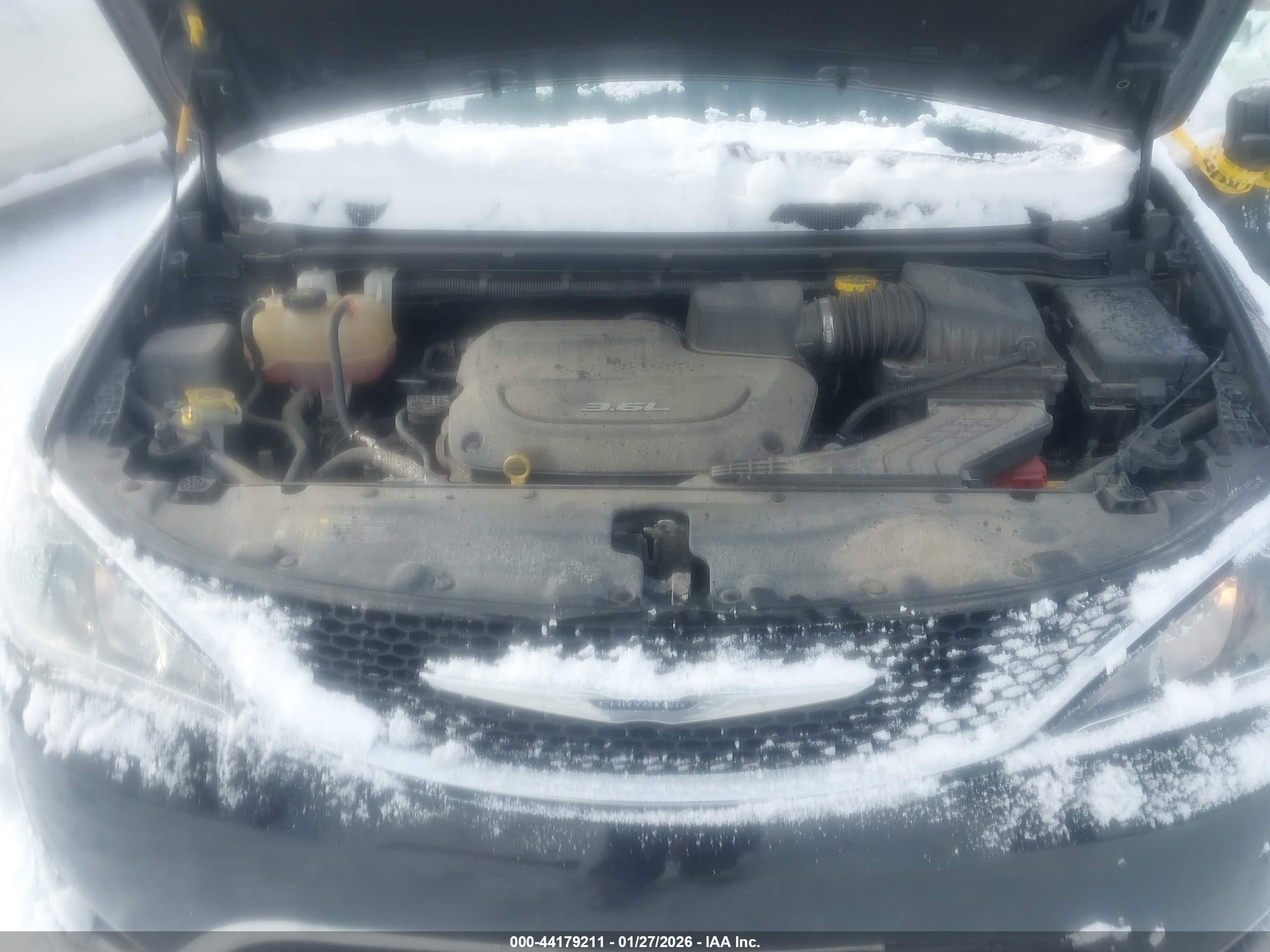 CHRYSLER PACIFICA image 10