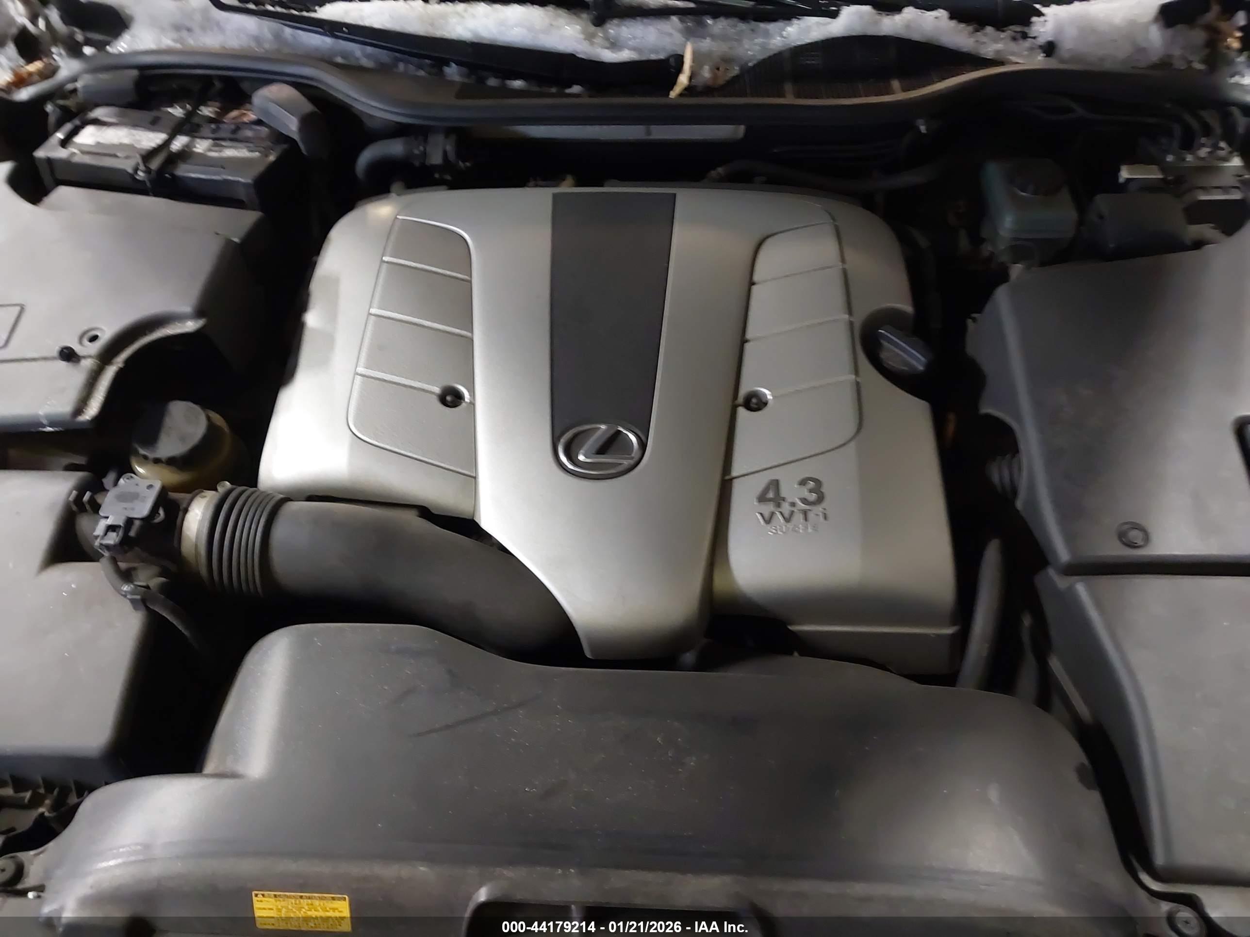 LEXUS LS image 10