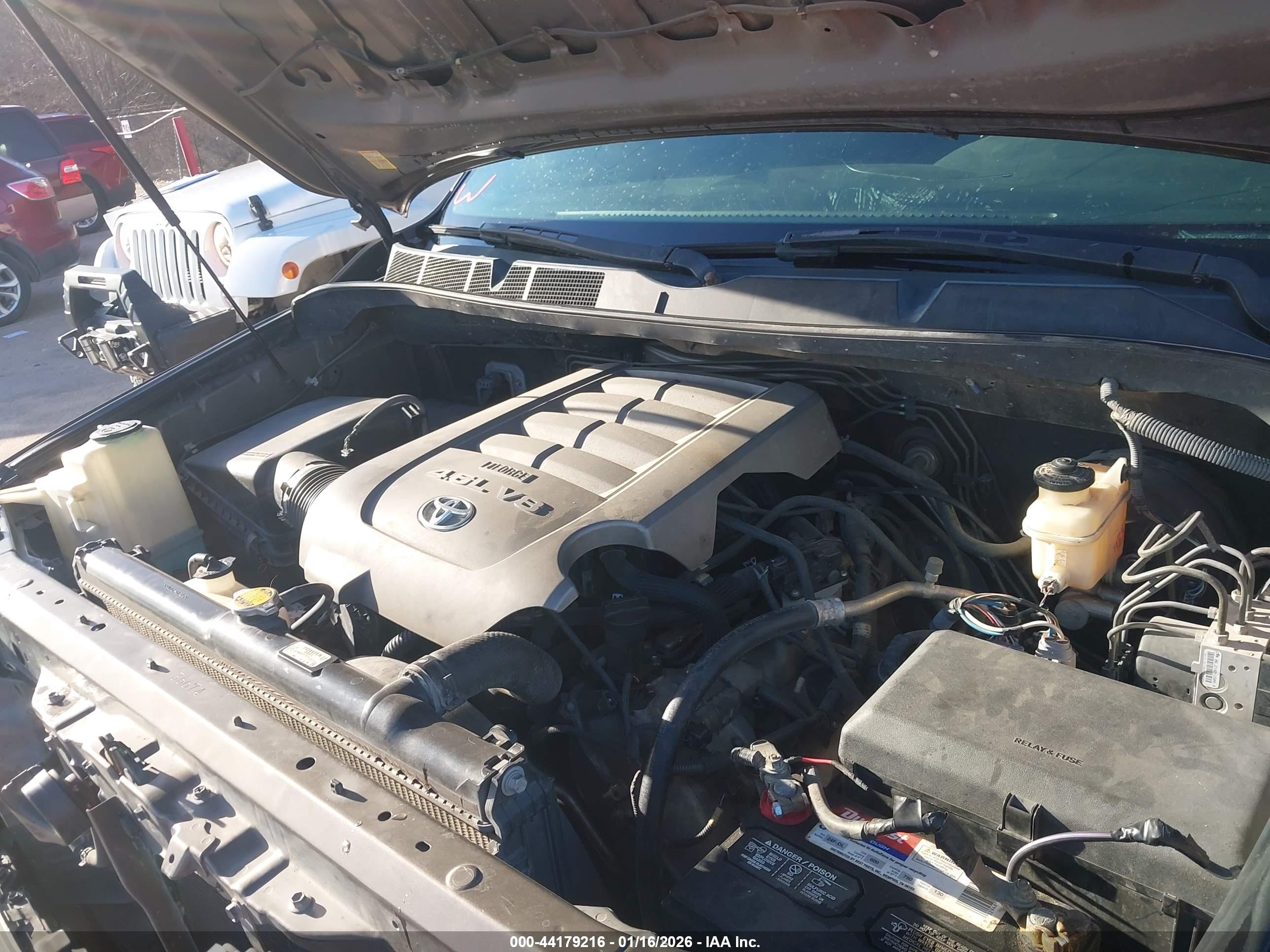 TOYOTA TUNDRA image 10