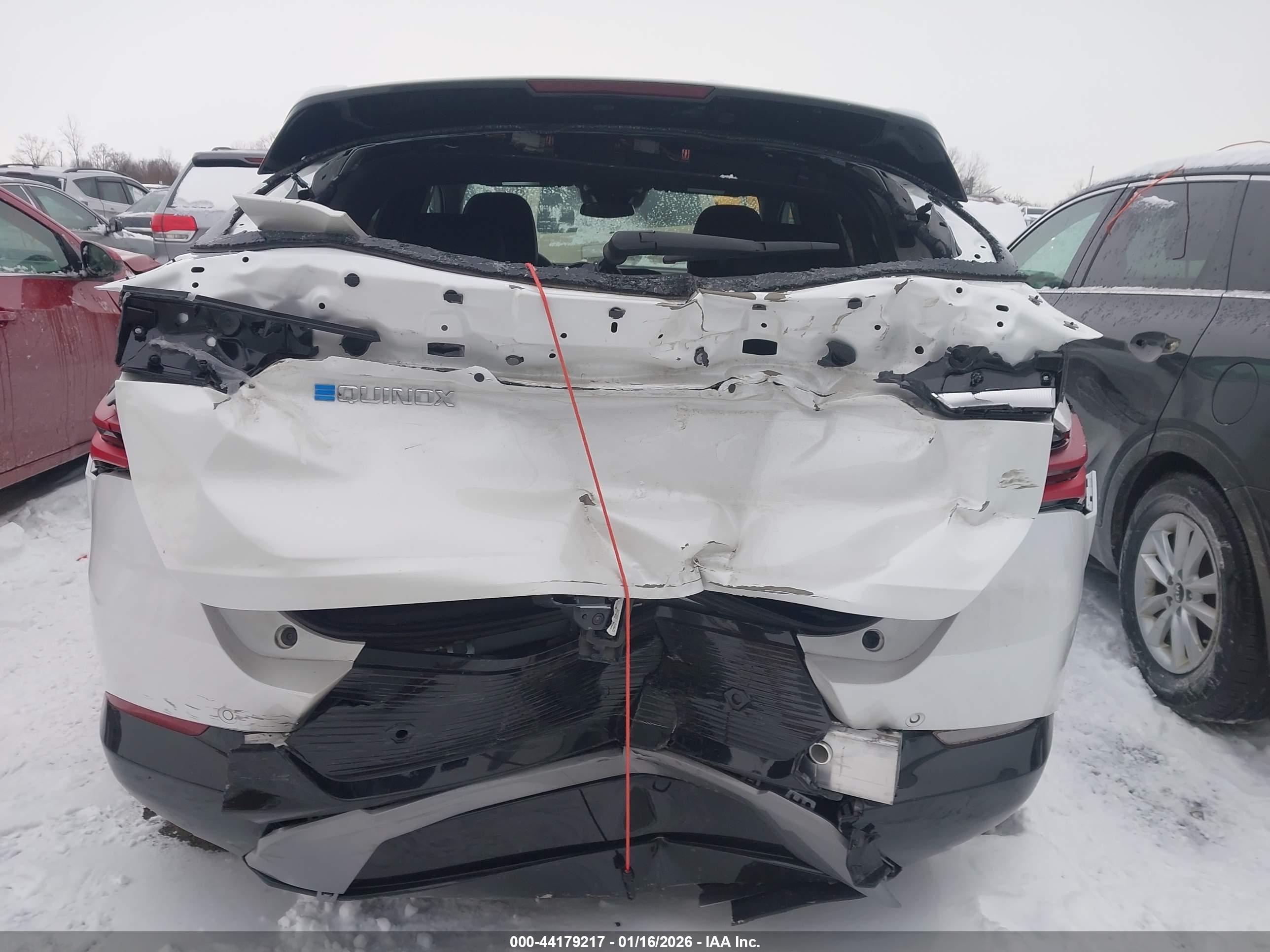 CHEVROLET EQUINOX image 6